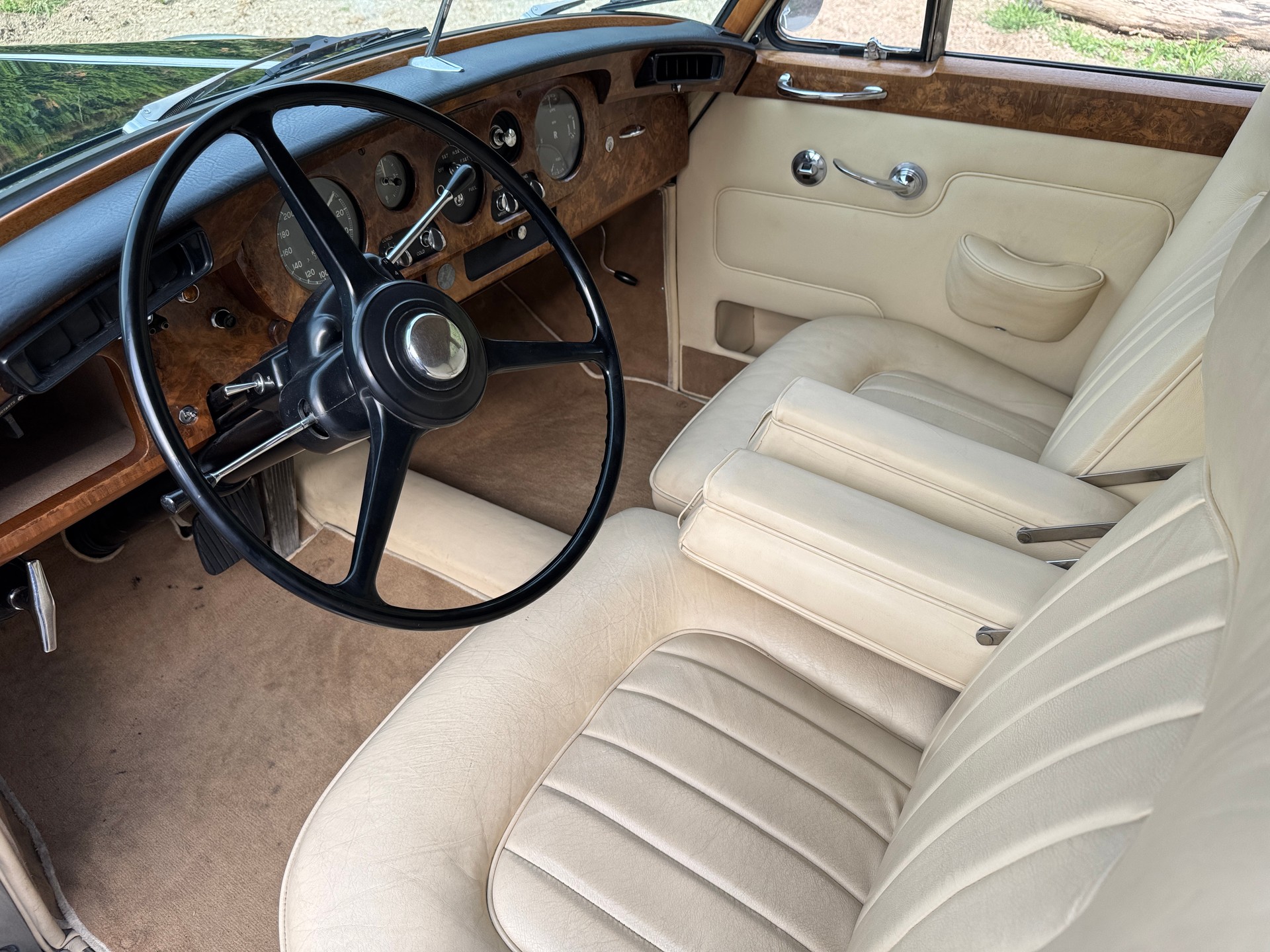 ROLLS-ROYCE Silver Cloud III, Standard Steel Saloon-image-2
