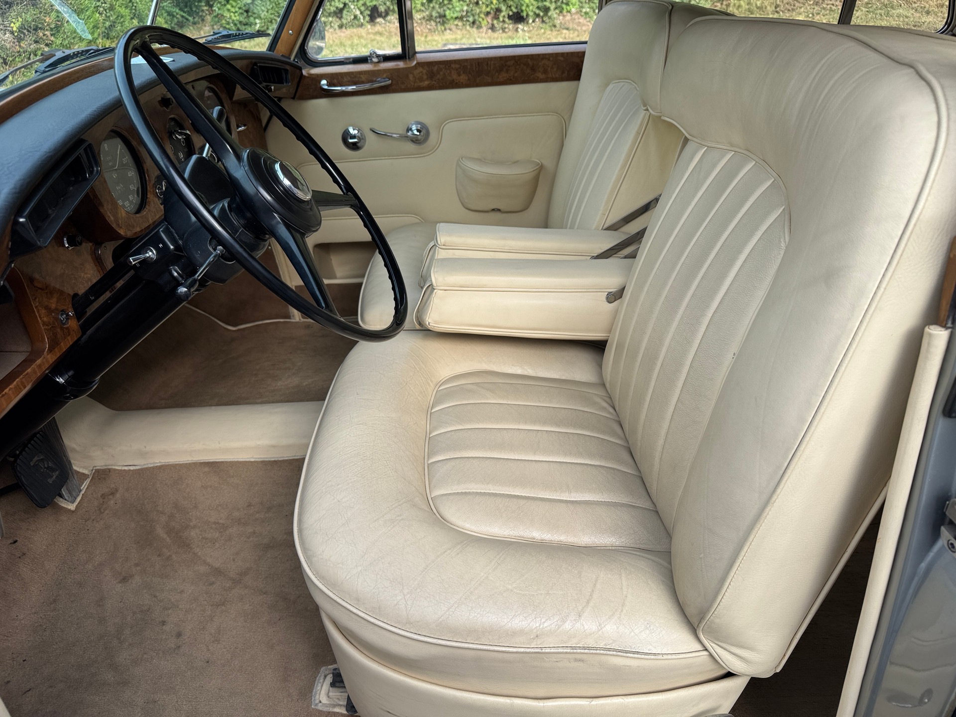 ROLLS-ROYCE Silver Cloud III, Standard Steel Saloon-image-13