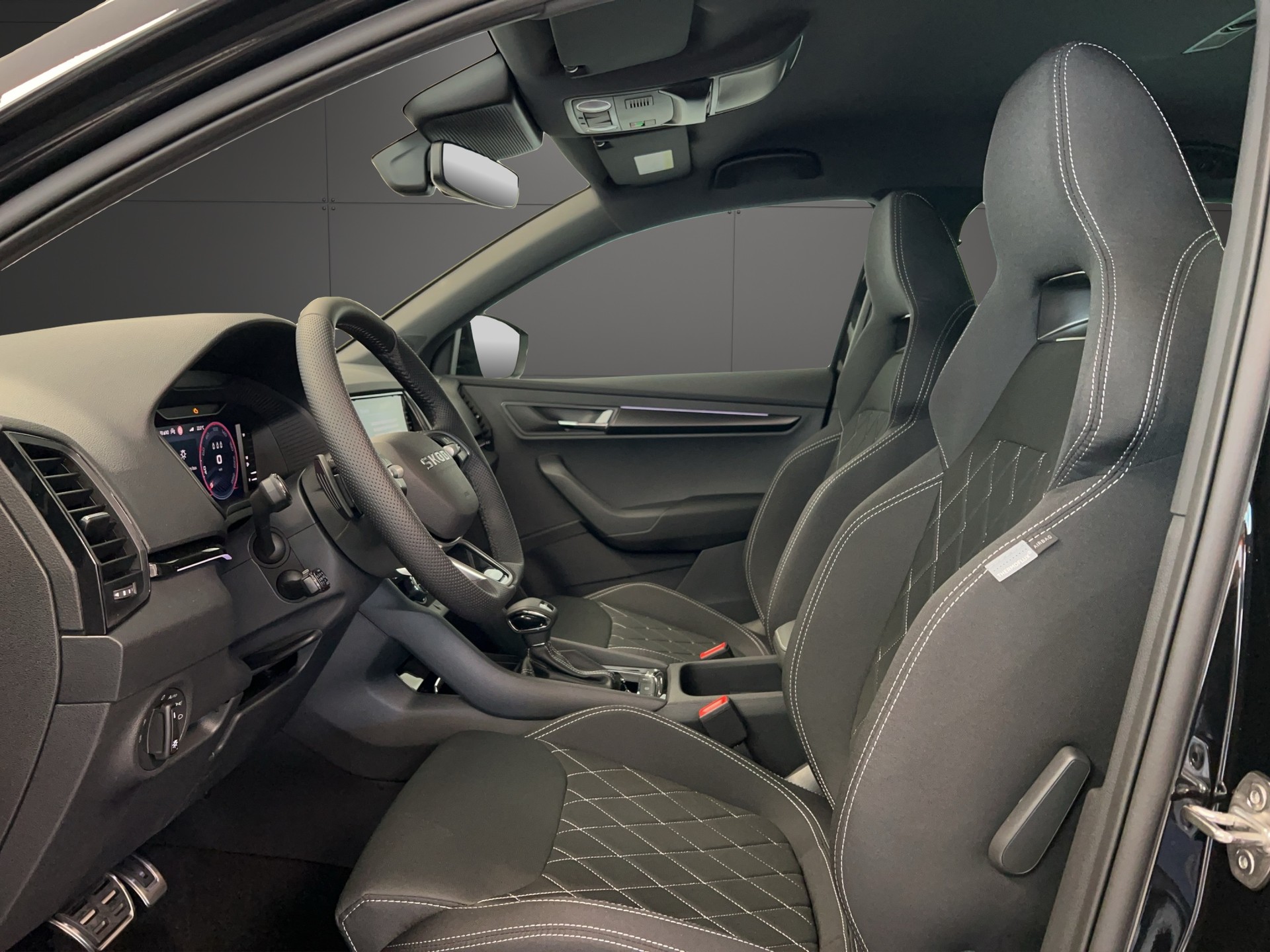 SKODA Karoq 1.5 TSI SportLine DSG-image-5