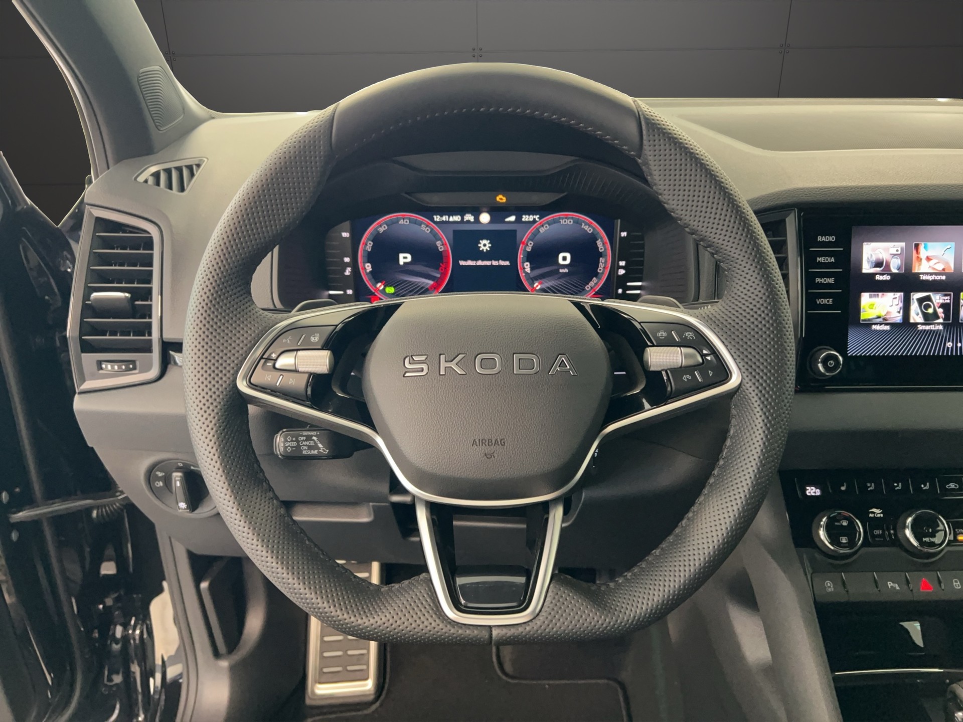 SKODA Karoq 1.5 TSI SportLine DSG-image-6
