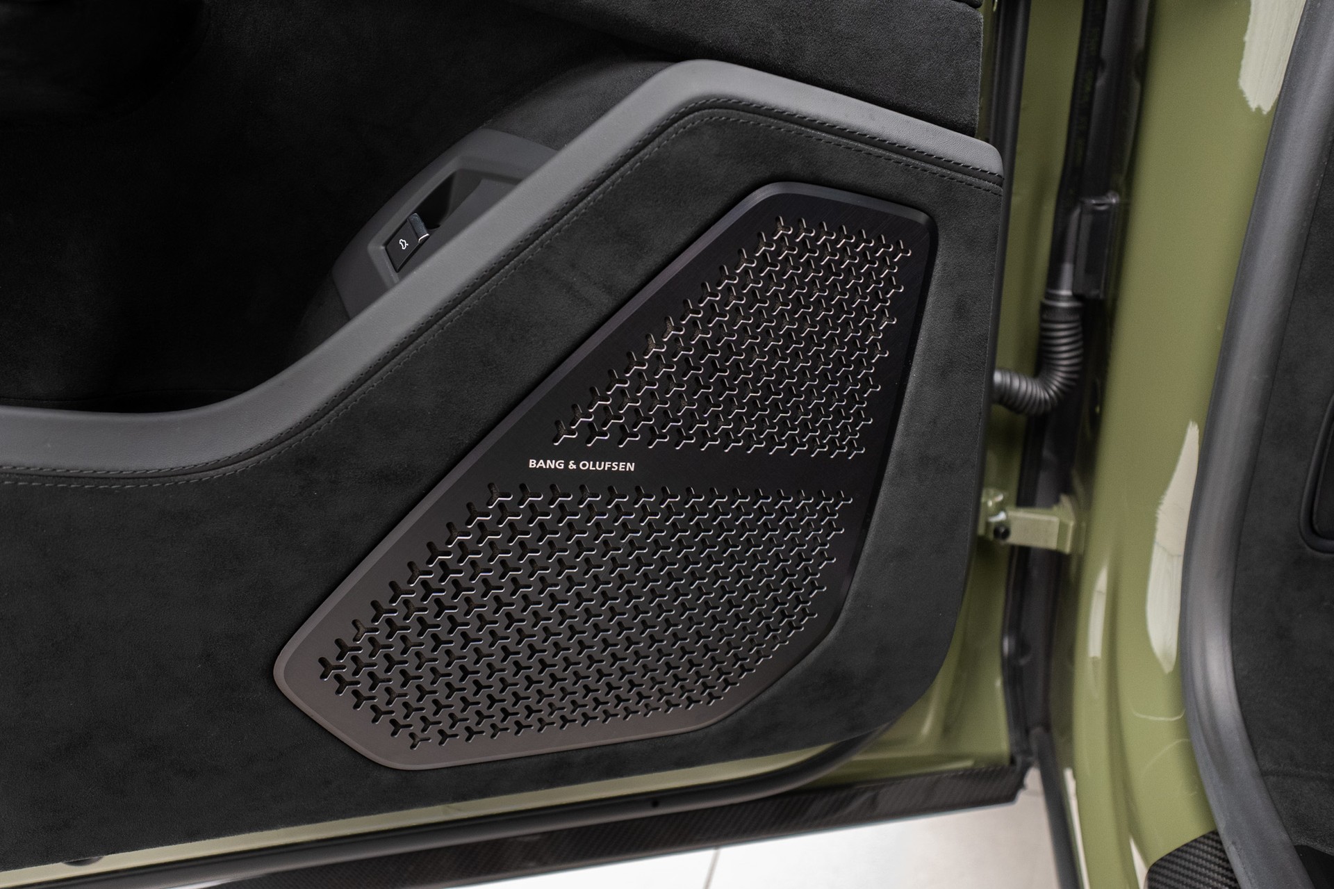 LAMBORGHINI Urus Performante-image-15