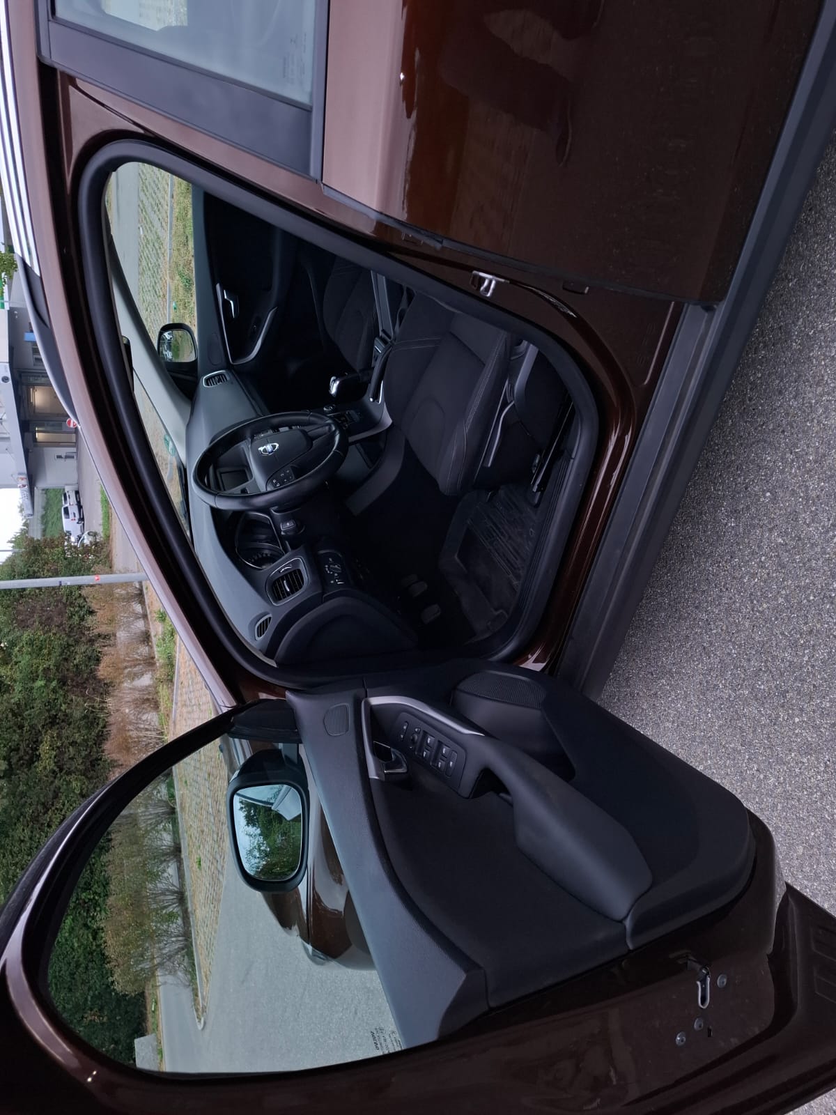 VOLVO V40 Cross Country D2-image-6