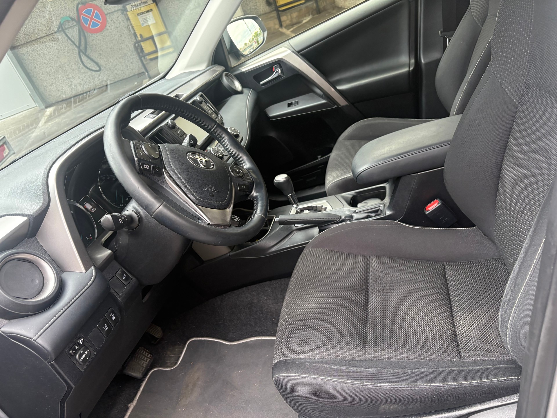 TOYOTA RAV-4 2.5 HSD Premium e-CVT-image-10