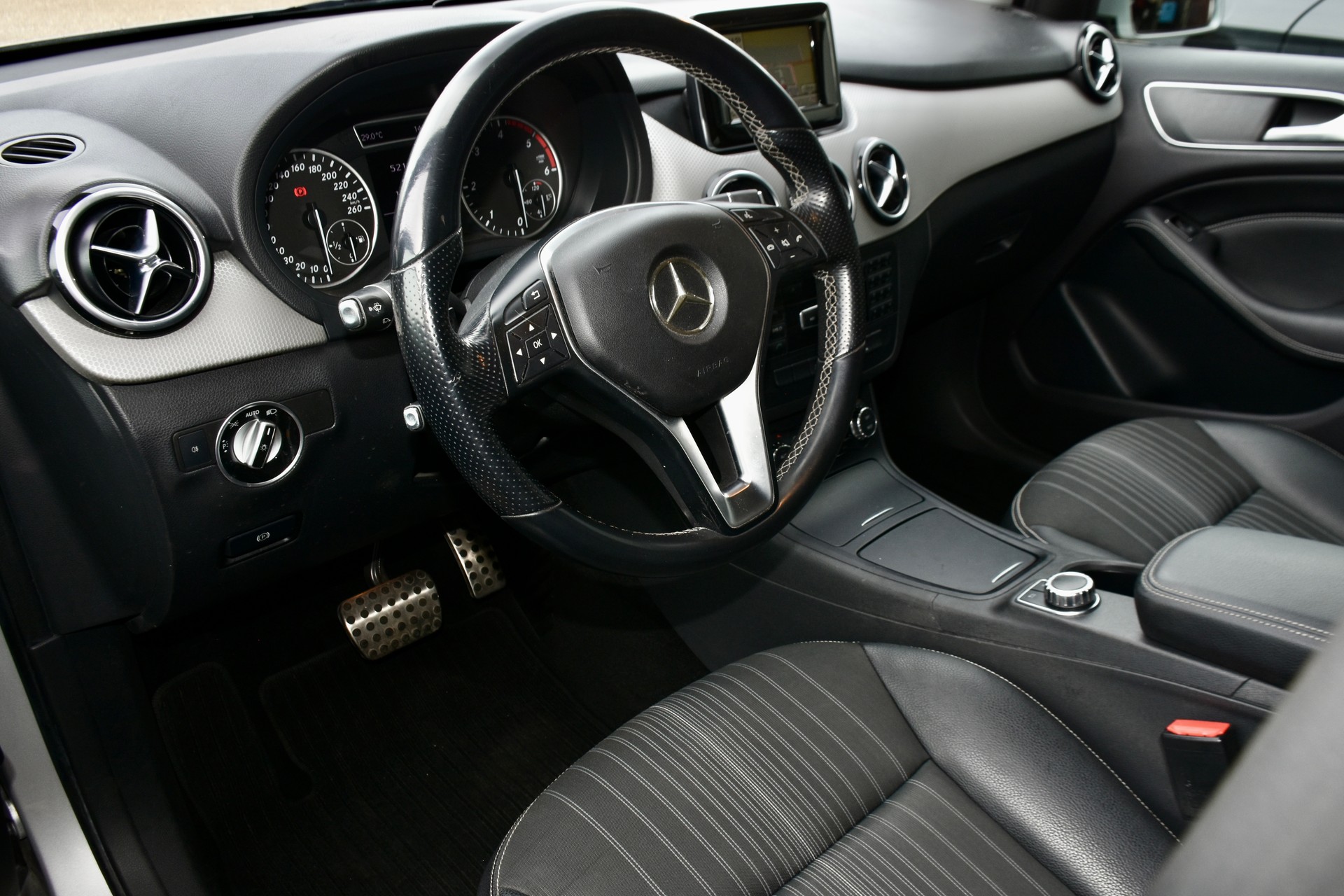 MERCEDES-BENZ B 200 CDI 7G-DCT-image-3