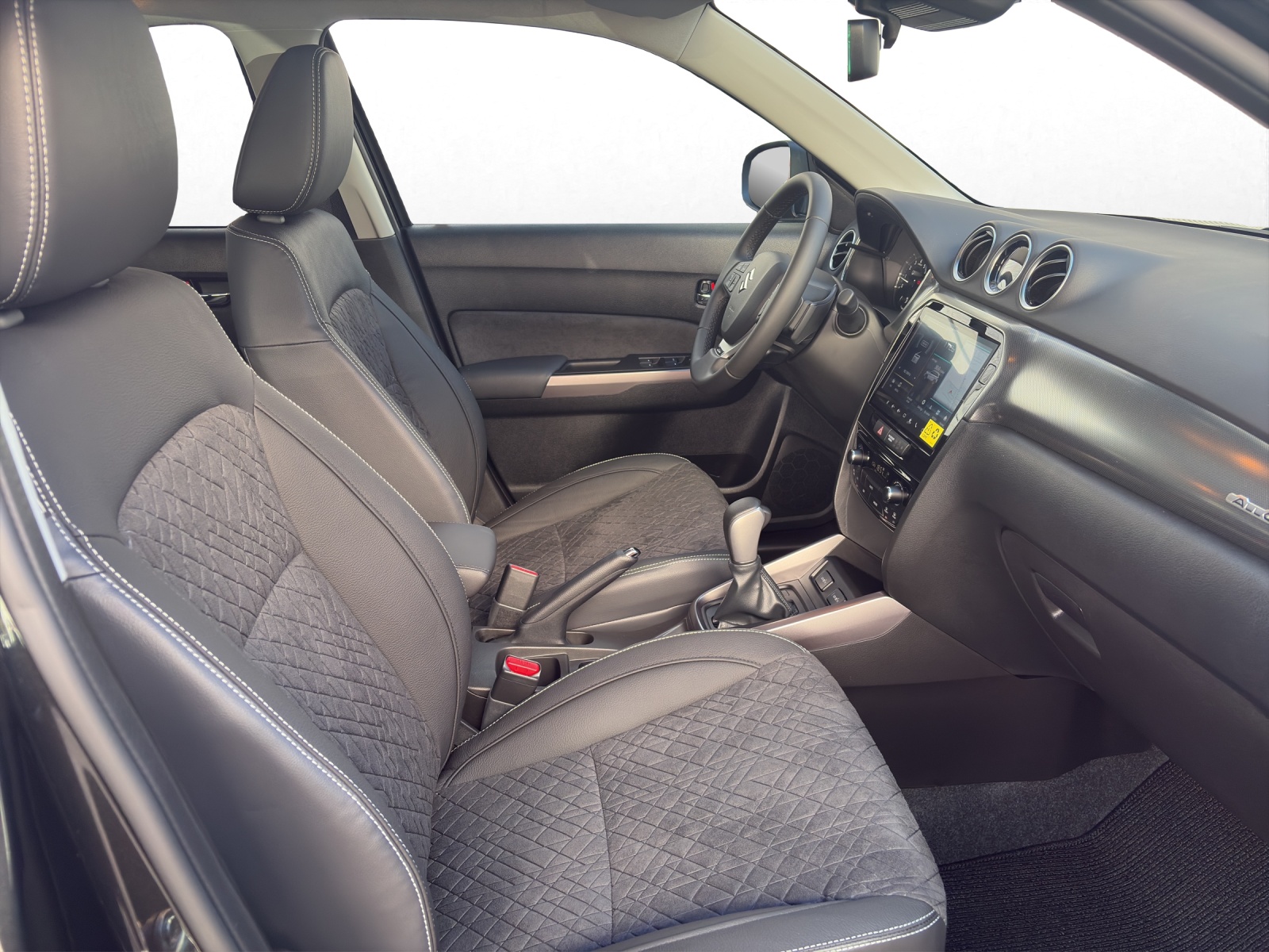 SUZUKI Vitara 1.4 T Piz Sulai Top Hybrid 4x4-image-15