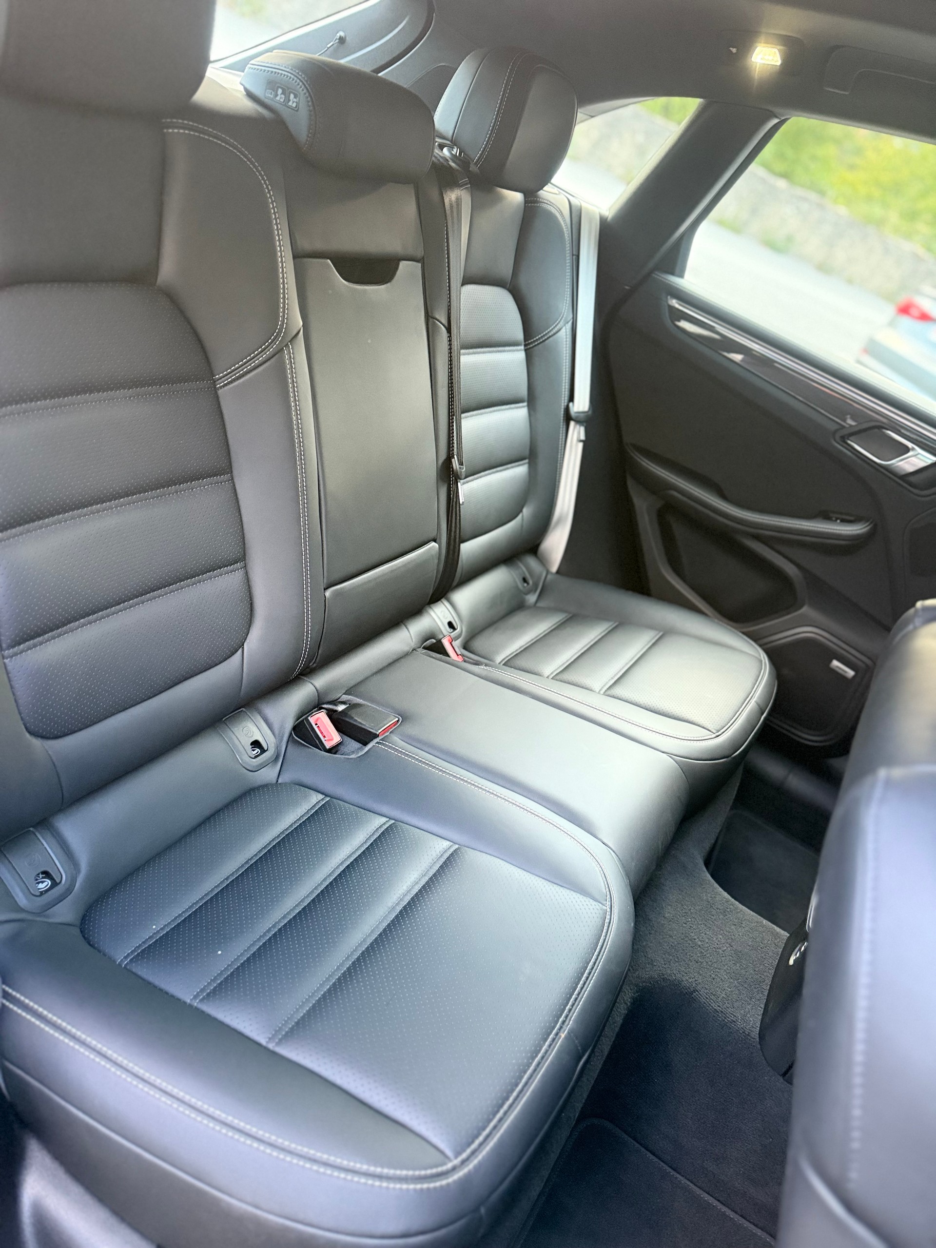 PORSCHE Macan GTS PDK-image-4