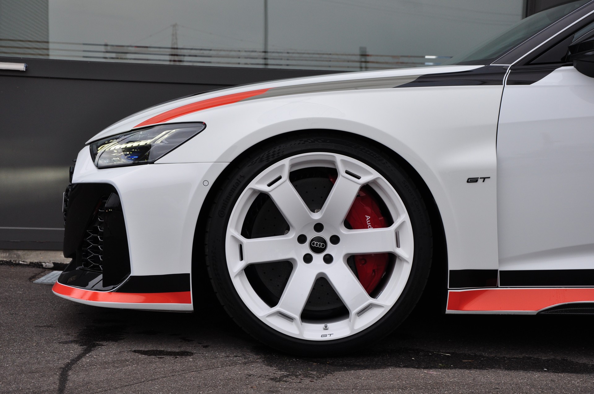 AUDI RS6 Avant 4.0 TFSI V8 GT Performance quattro 190/660-image-10