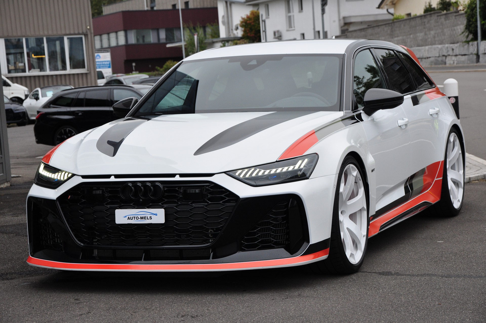 AUDI RS6 Avant 4.0 TFSI V8 GT Performance quattro 190/660-image-13