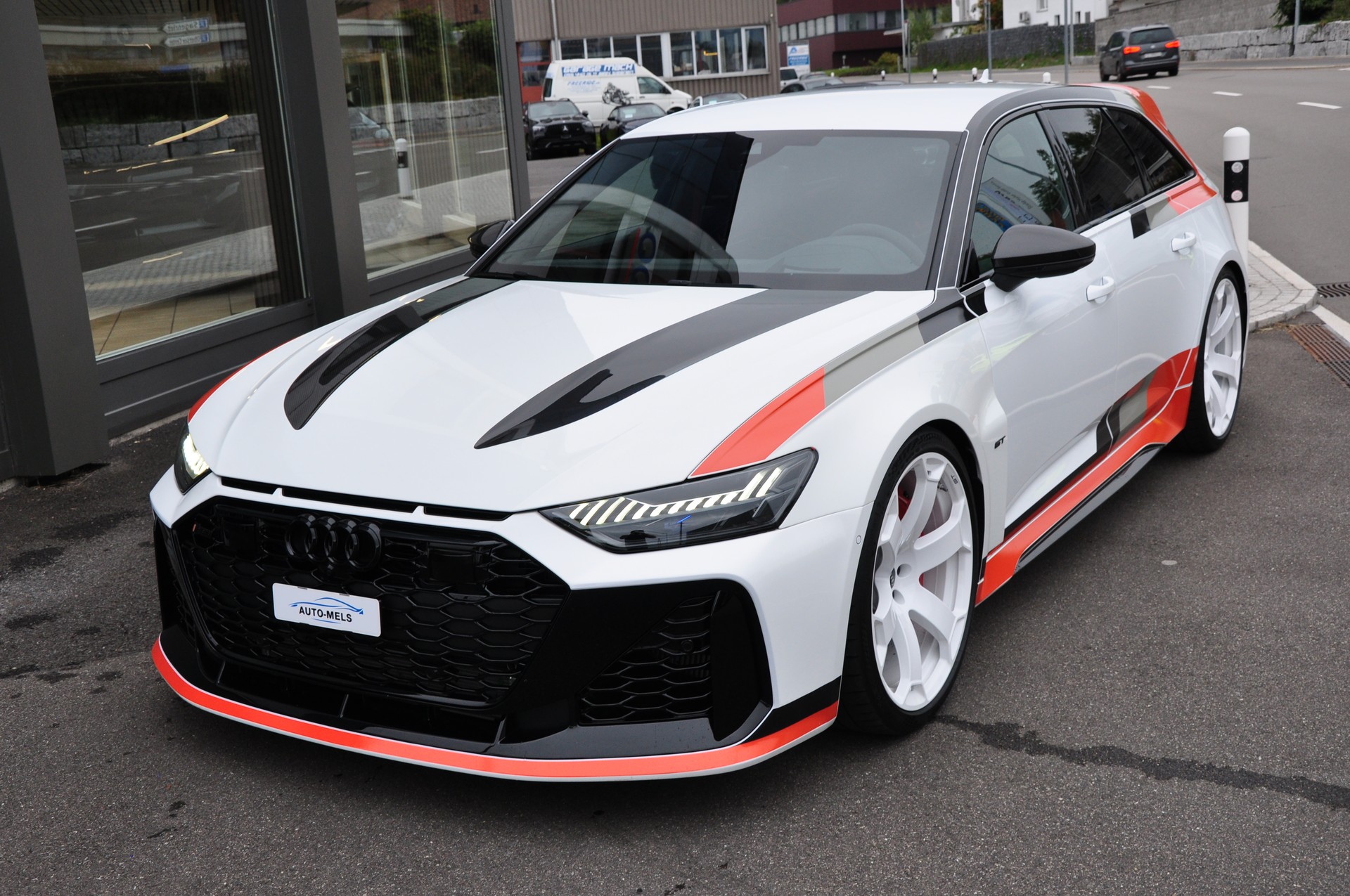 AUDI RS6 Avant 4.0 TFSI V8 GT Performance quattro 190/660-image-14