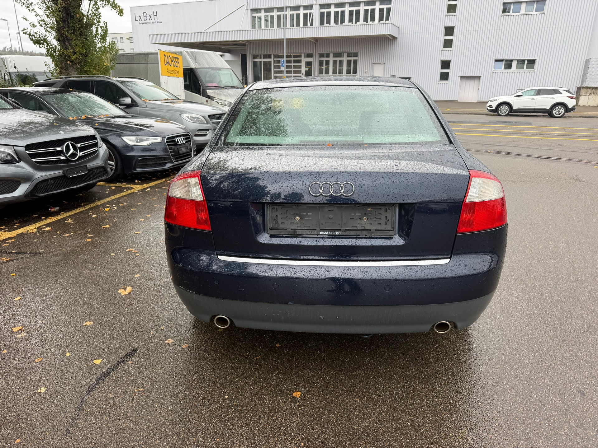 AUDI A4 3.0 V6 quattro-image-7