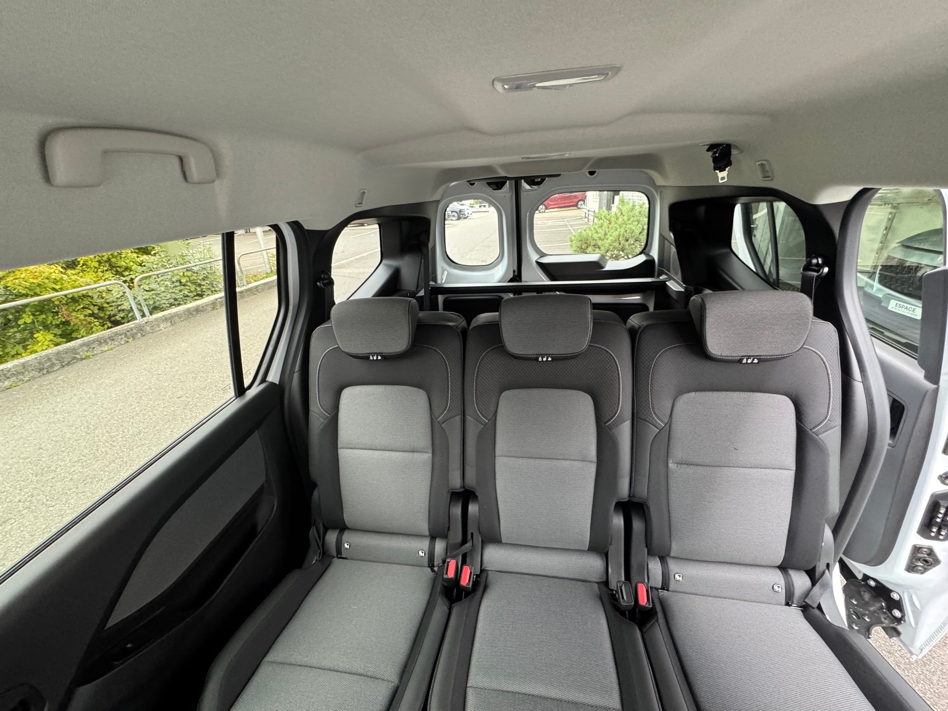 RENAULT Grand Kangoo 1.3 TCe 130 PF Techno EDC-image-12