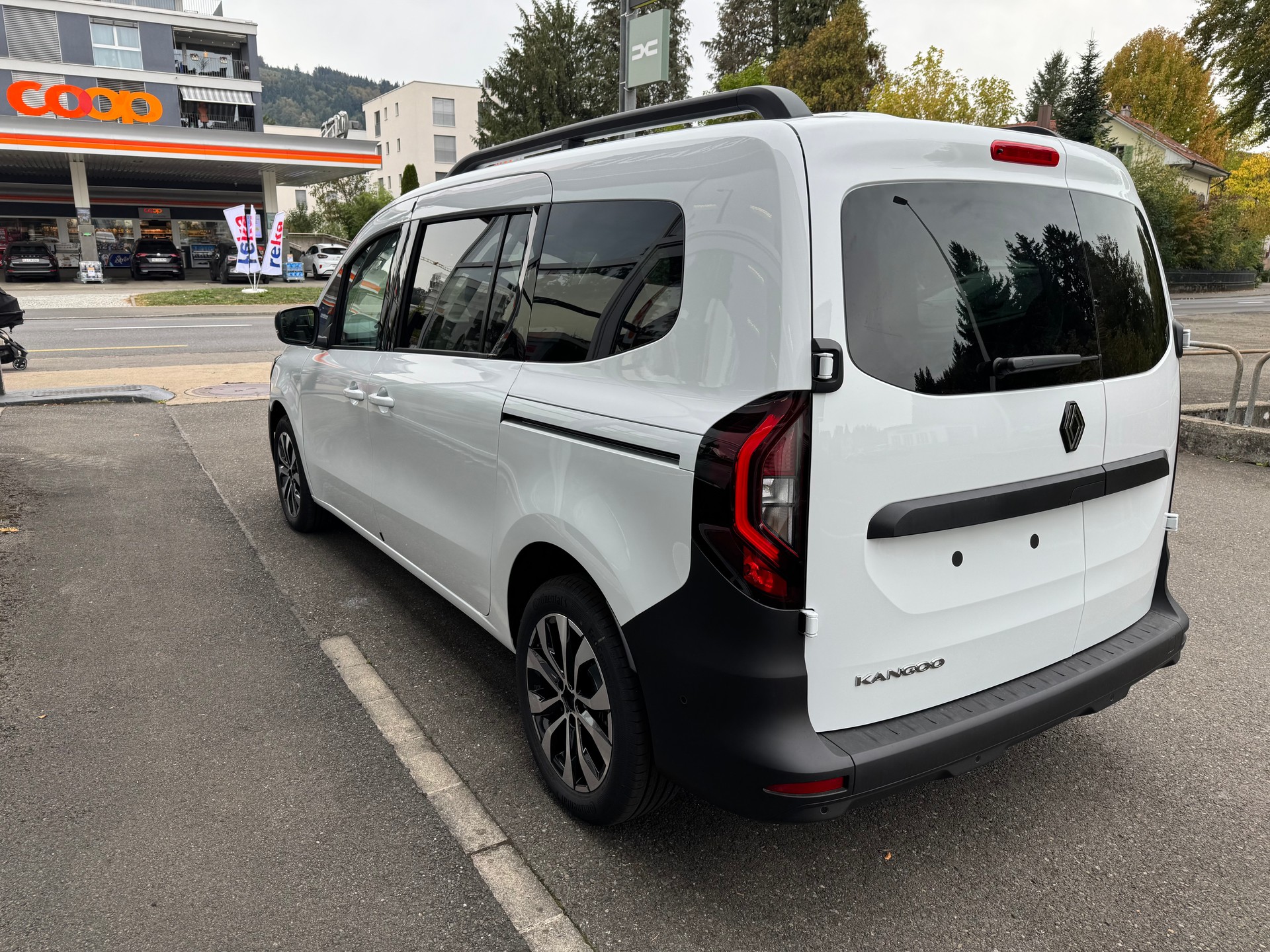 RENAULT Grand Kangoo 1.3 TCe 130 PF Techno EDC-image-6