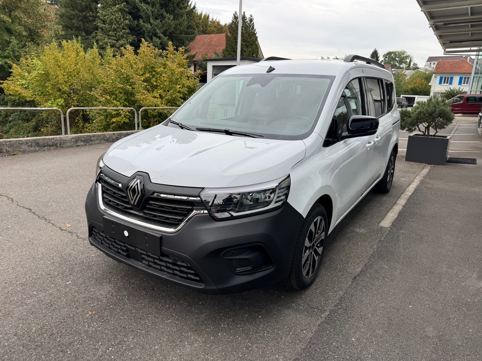 RENAULT Grand Kangoo 1.3 TCe 130 PF Techno EDC-image-3
