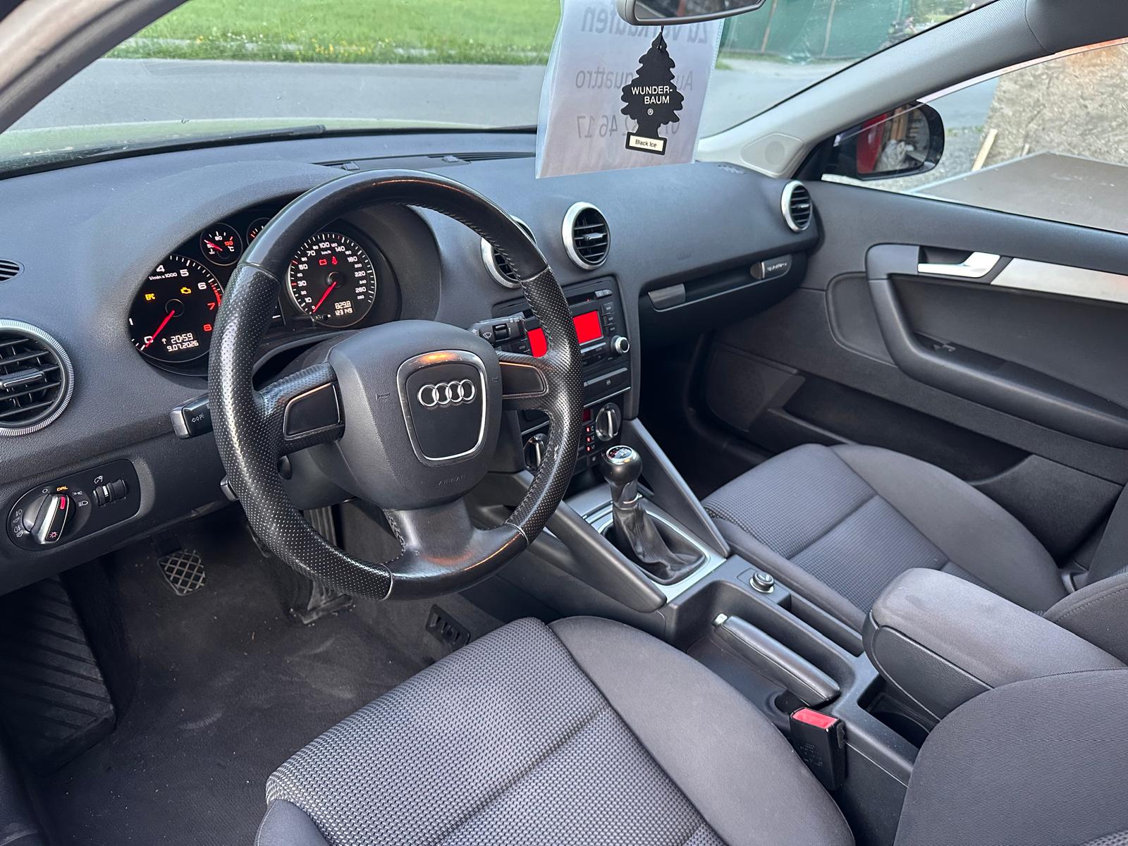 AUDI 1.8 16V T FSI Snow quat.-image-3