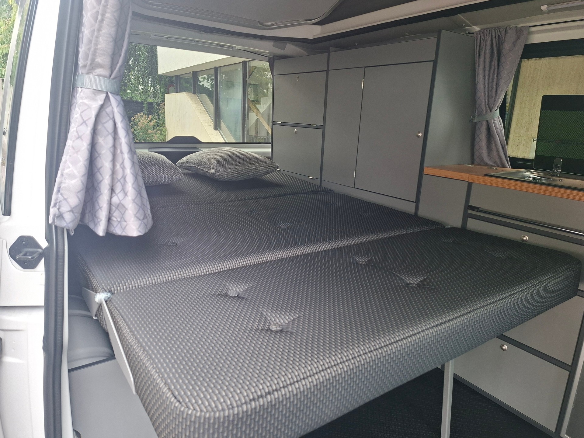 VW T6.1 2.0 TDI MareMonti COMFORT Camper 5Sitze-image-10