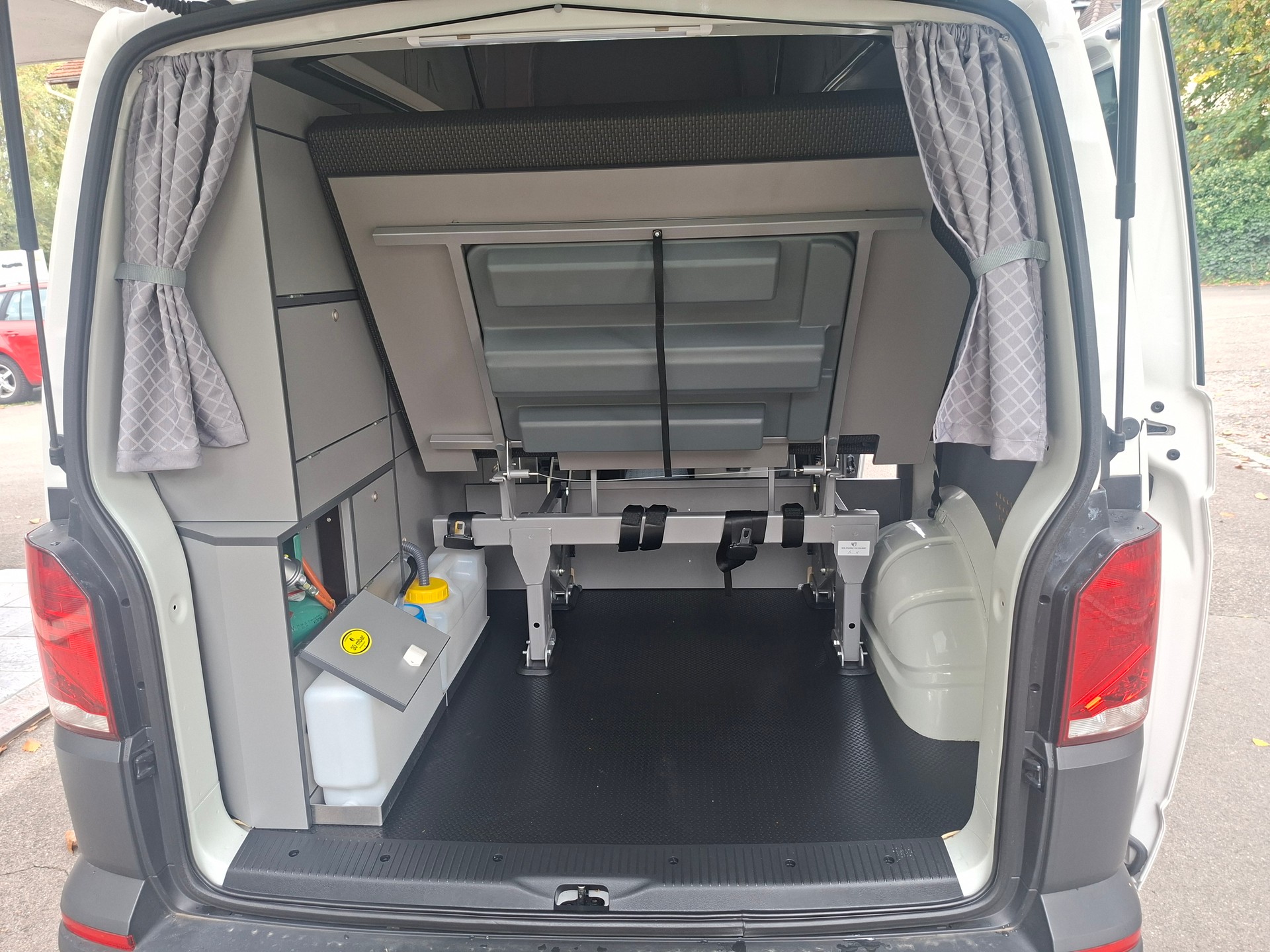 VW T6.1 2.0 TDI MareMonti COMFORT Camper 5Sitze-image-11