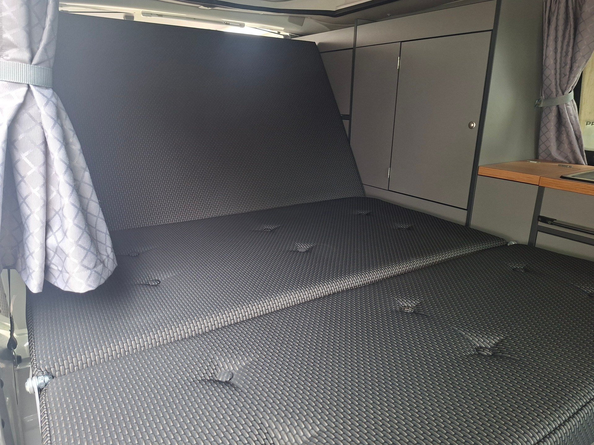 VW T6.1 2.0 TDI MareMonti COMFORT Camper 5Sitze-image-13
