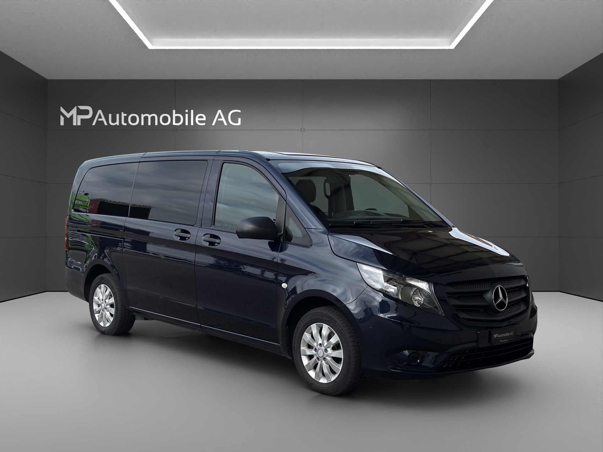 MERCEDES-BENZ Vito 116 BlueTec Tourer Select L 7G-Tronic-image-1