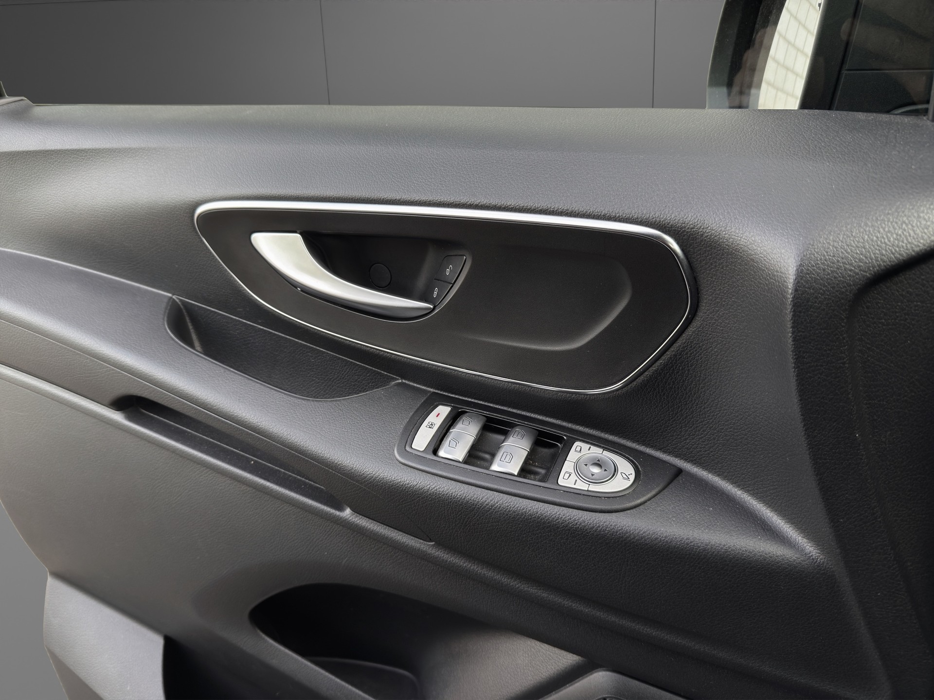 MERCEDES-BENZ Vito 116 BlueTec Tourer Select L 7G-Tronic-image-16