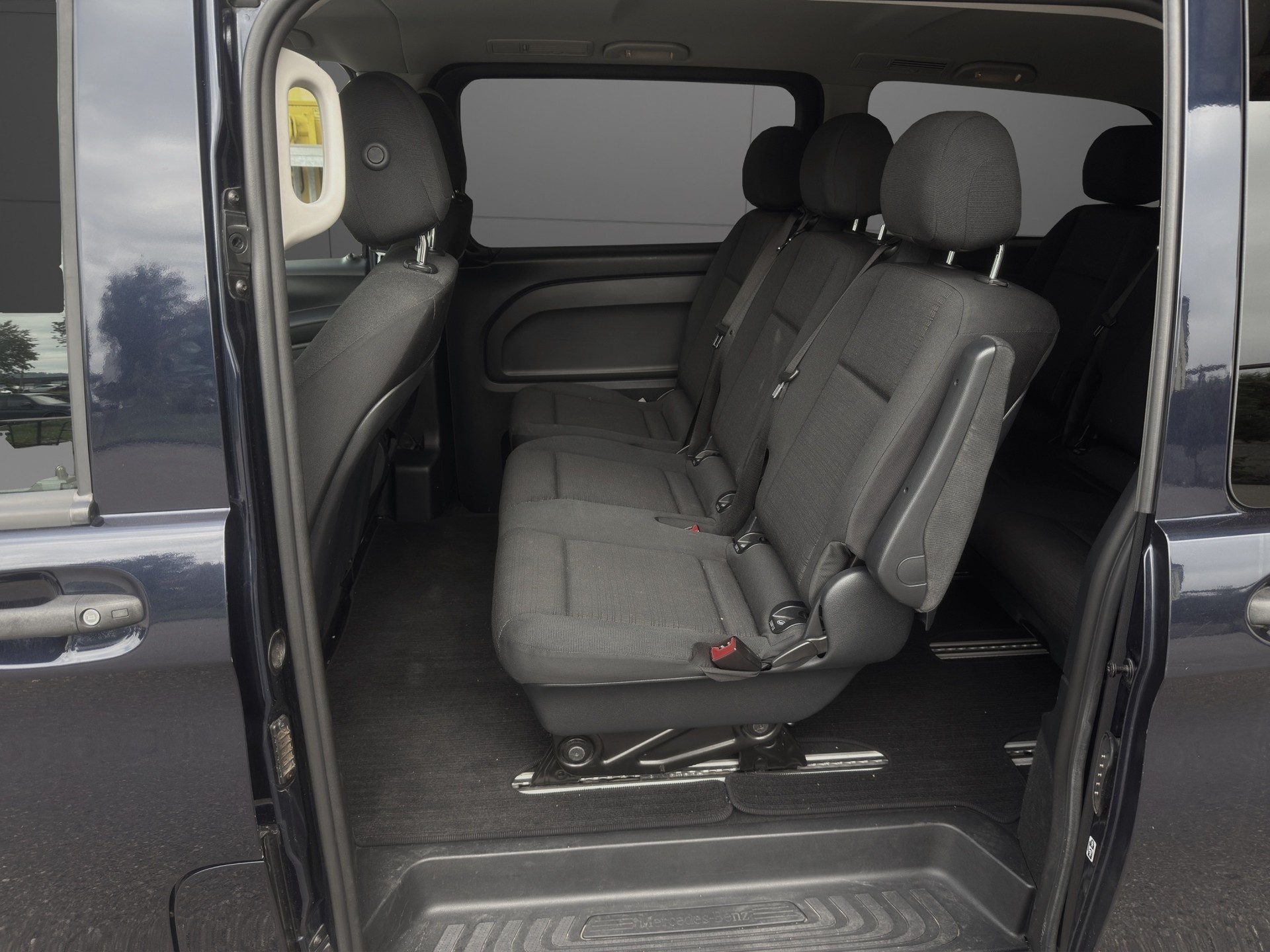 MERCEDES-BENZ Vito 116 BlueTec Tourer Select L 7G-Tronic-image-8