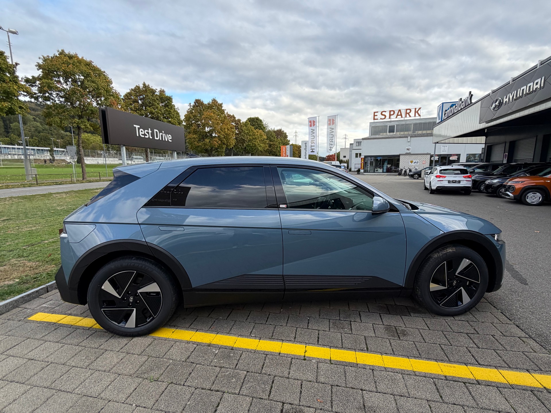 HYUNDAI Ioniq 5 Amplia 84kWh 4WD-image-3