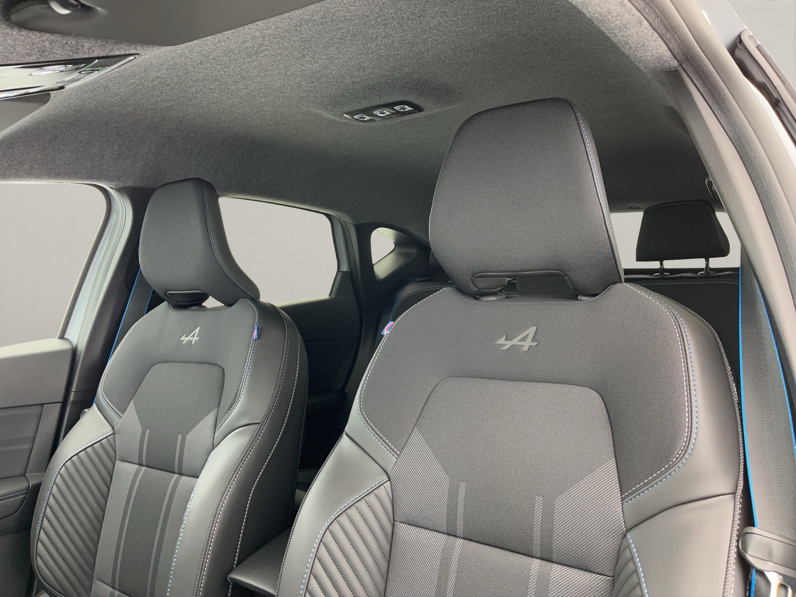 RENAULT Captur 1.8 E-Tech esprit Alpine-image-14
