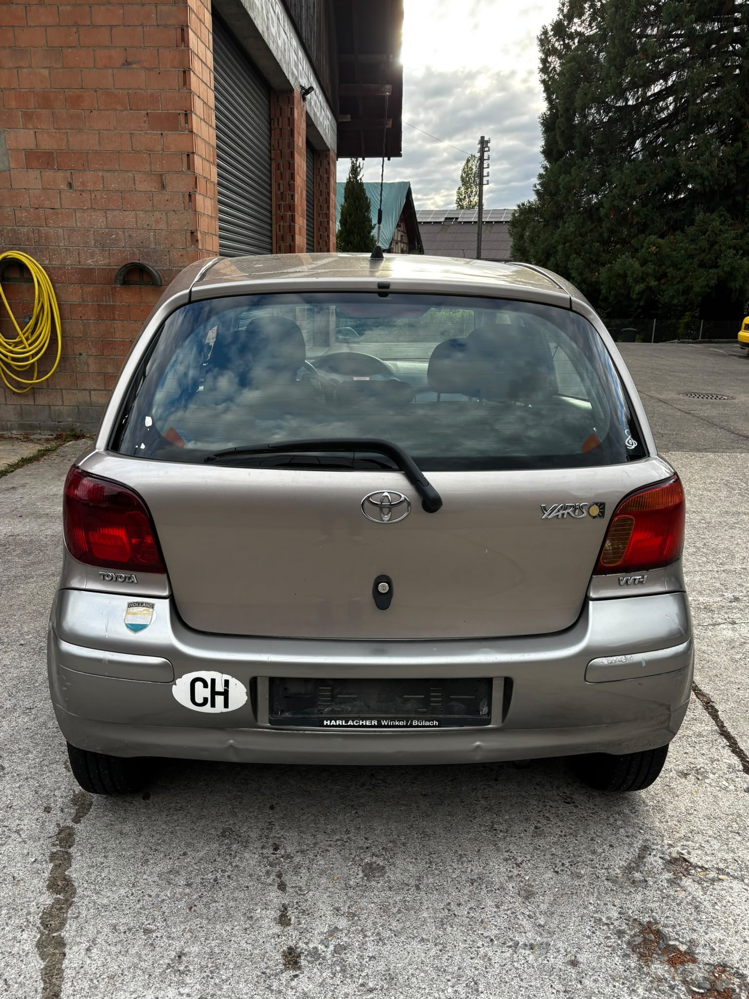 TOYOTA Yaris 1.3 Linea Sol-image-6