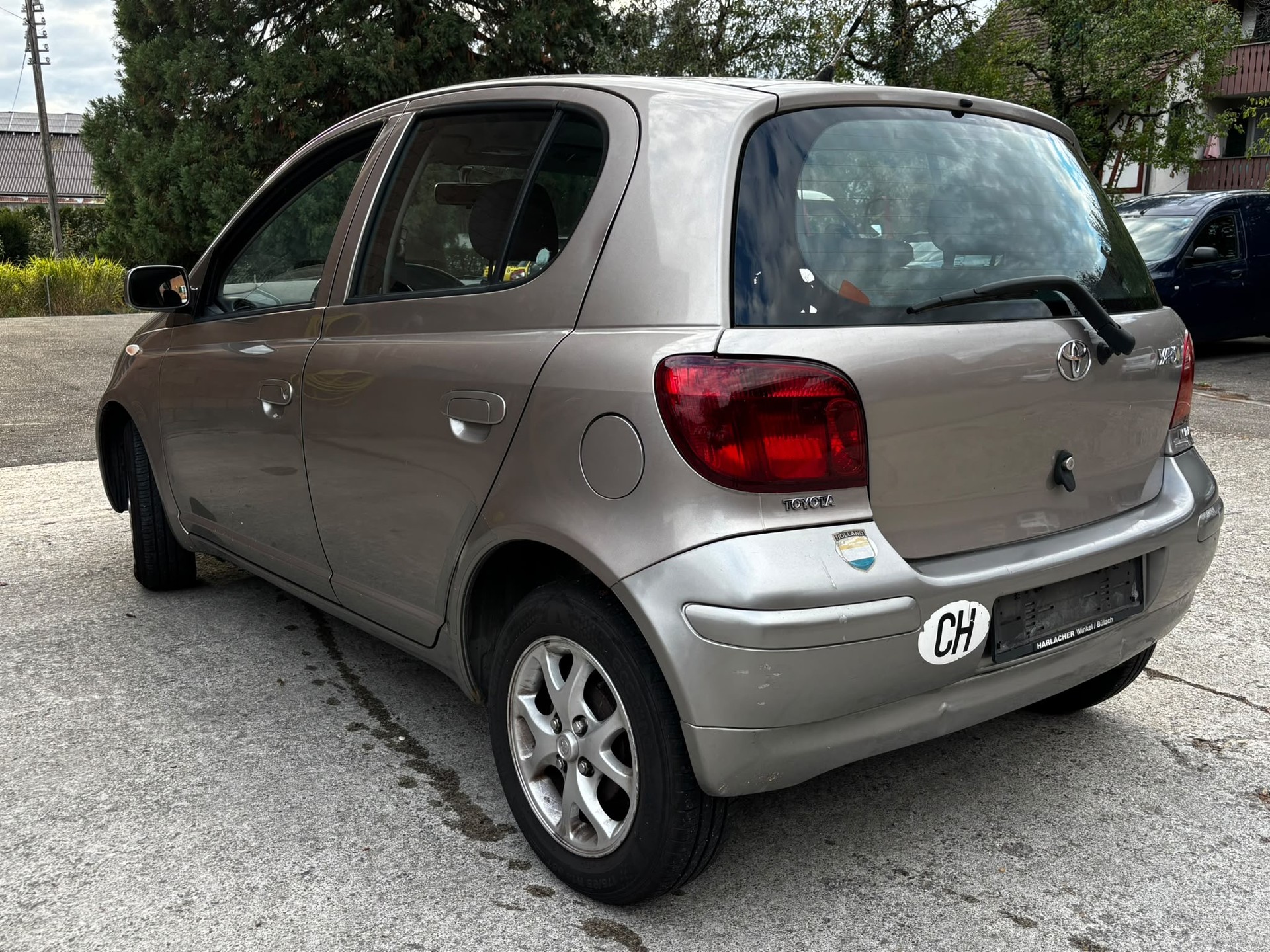 TOYOTA Yaris 1.3 Linea Sol-image-2