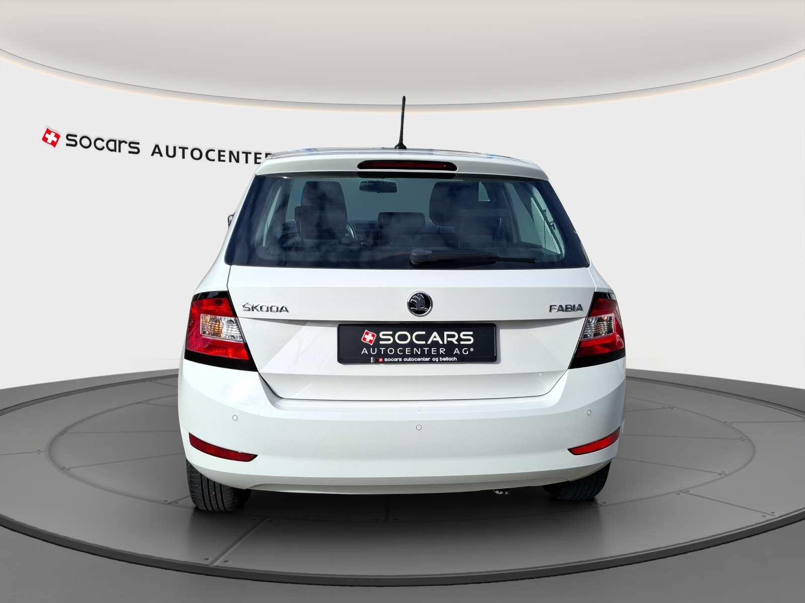 SKODA Fabia 1.0 MPI Active // 8-fach bereift-image-6
