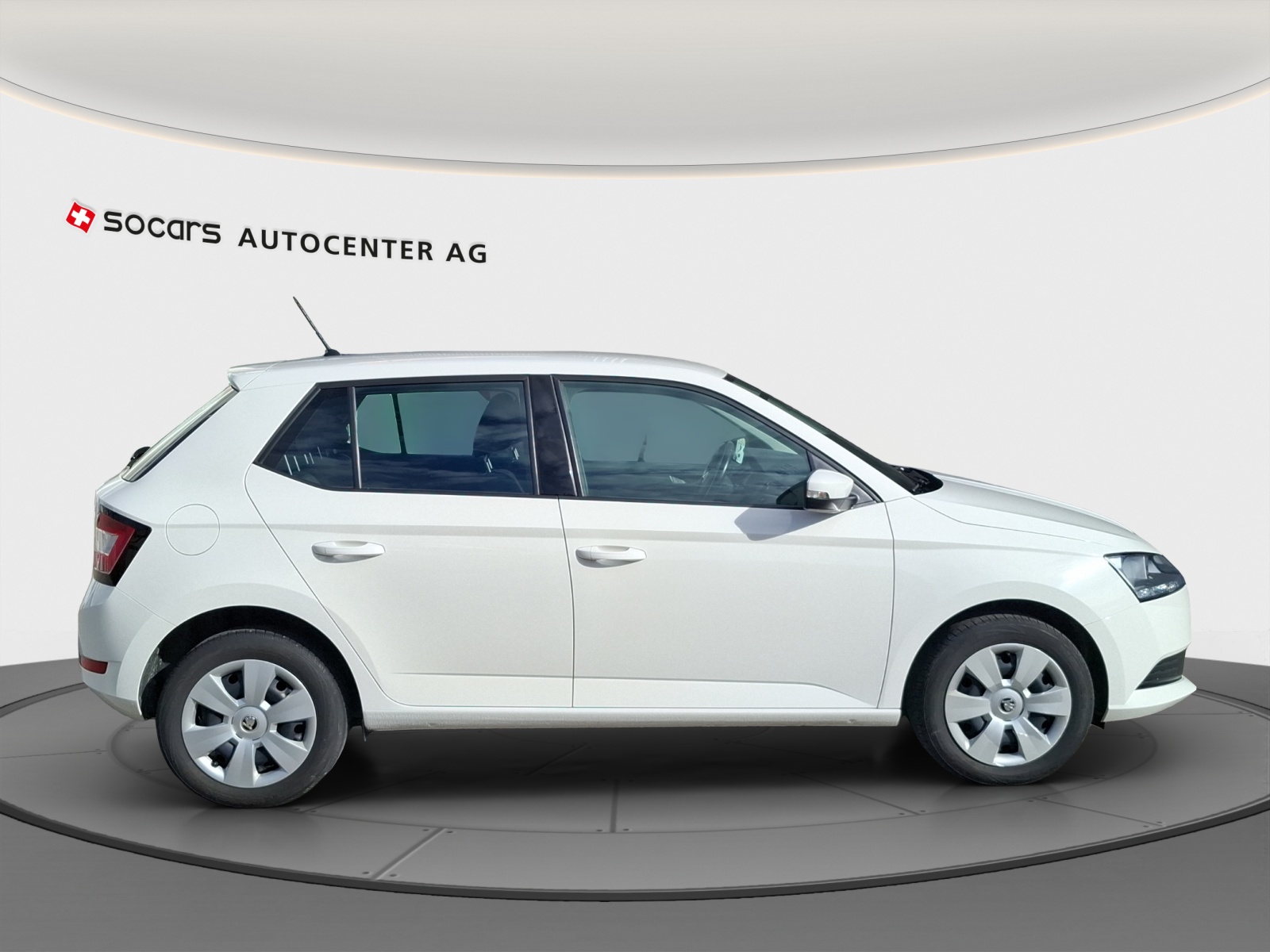 SKODA Fabia 1.0 MPI Active // 8-fach bereift-image-5