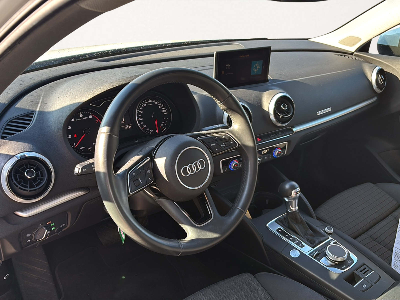 AUDI A3 Sportback 2.0 TFSI Sport quattro S-tronic-image-3