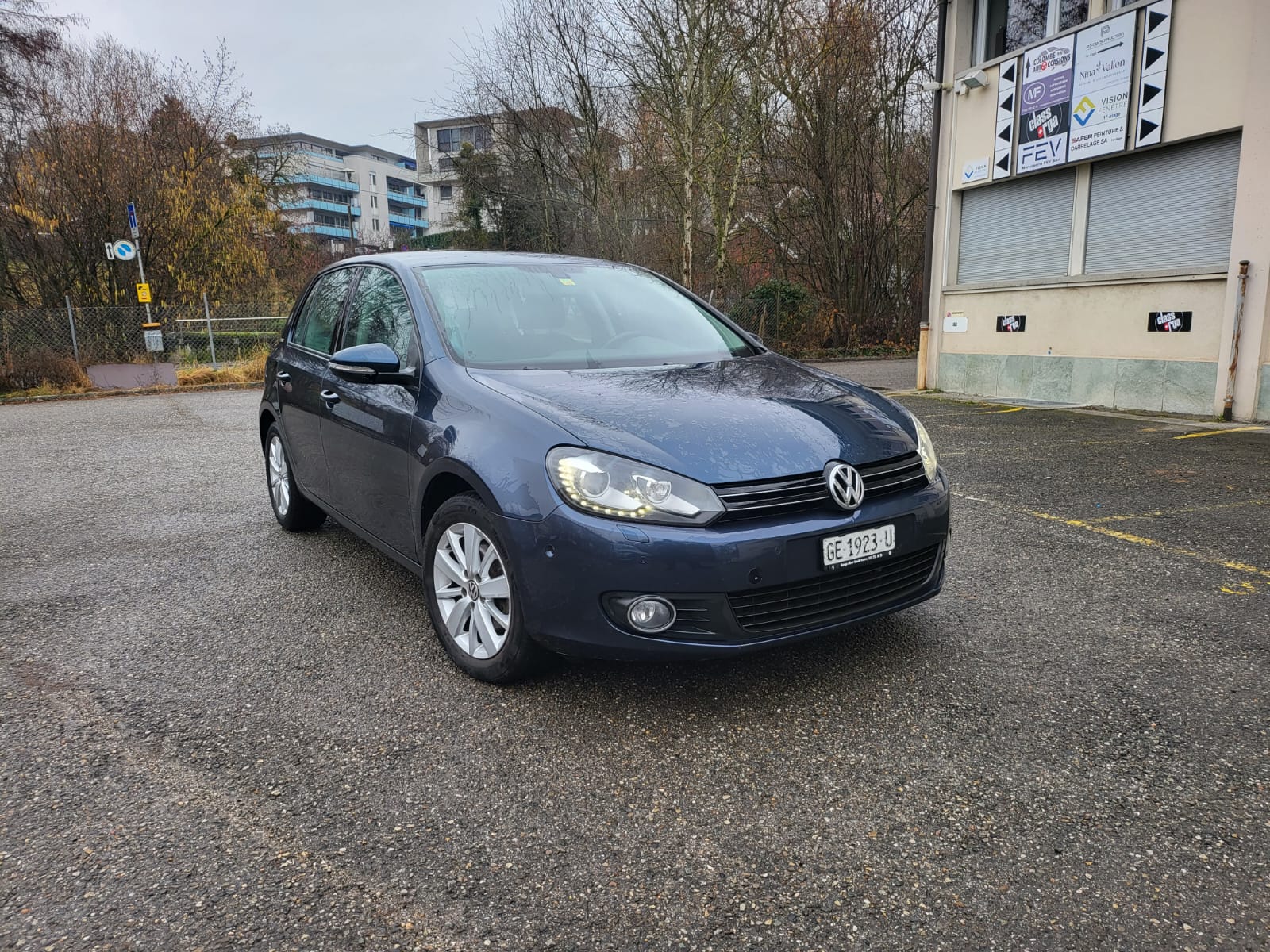 Car photo