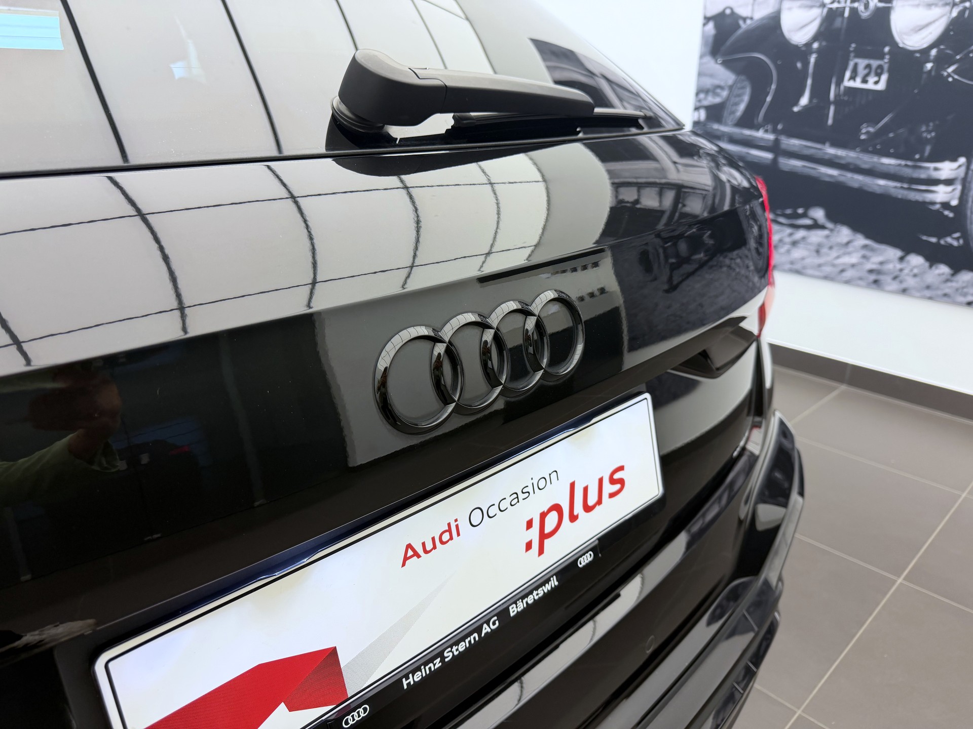 AUDI Q2 35 TDI S line quattro S-tronic-image-25