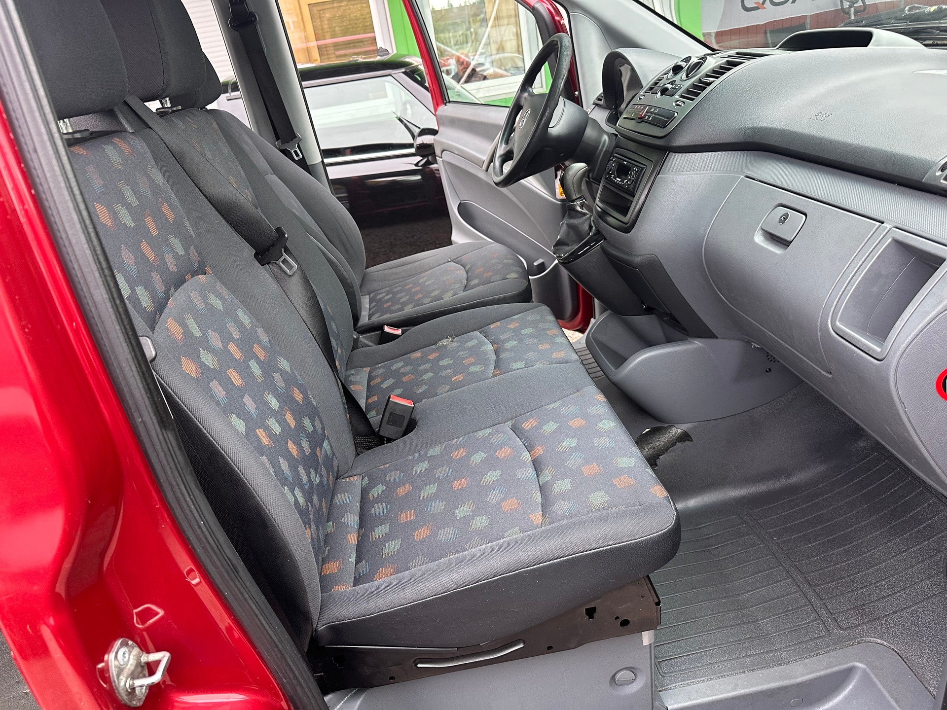 MERCEDES-BENZ Vito 111 CDI L-image-6