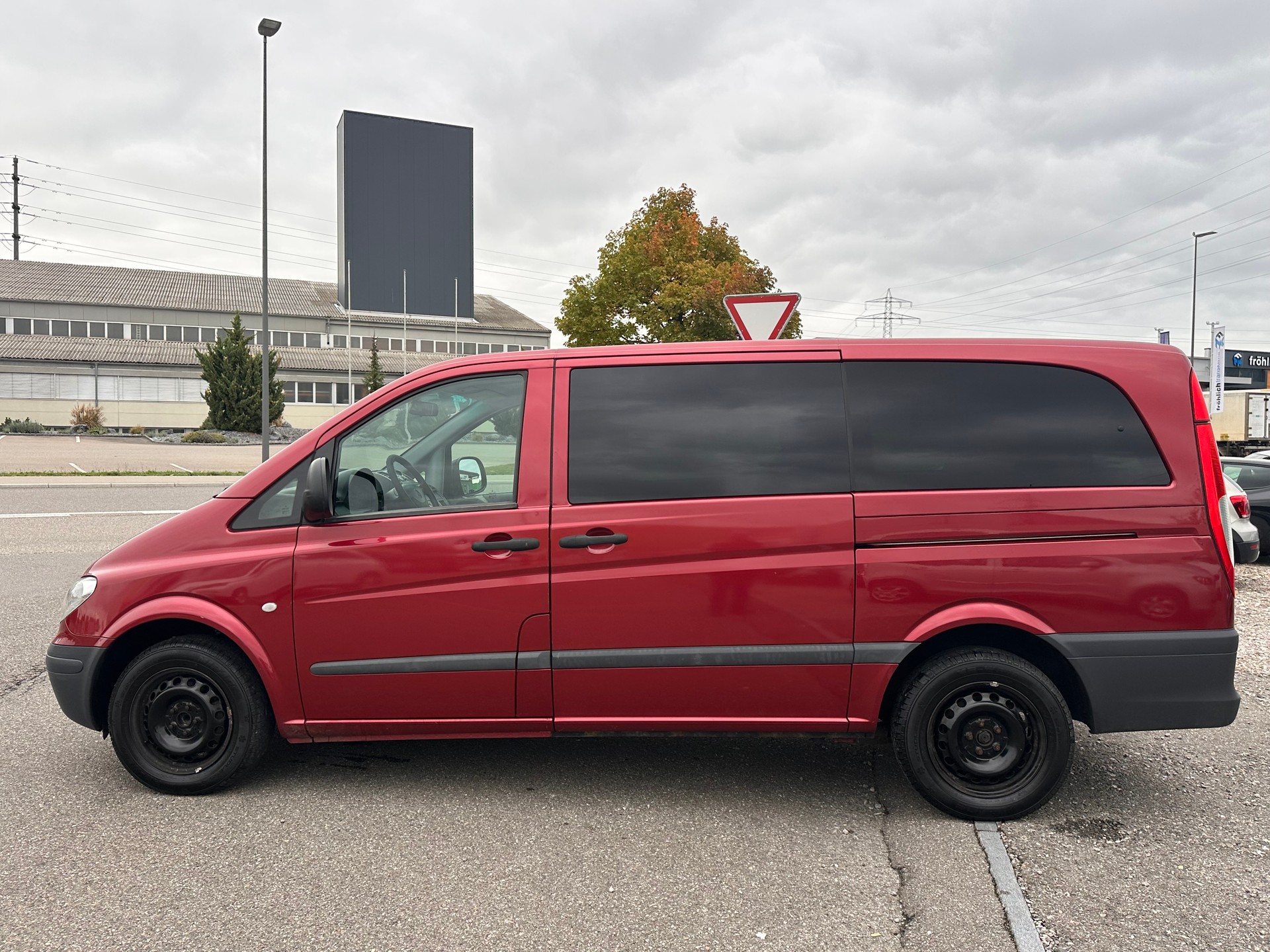 MERCEDES-BENZ Vito 111 CDI L-image-12
