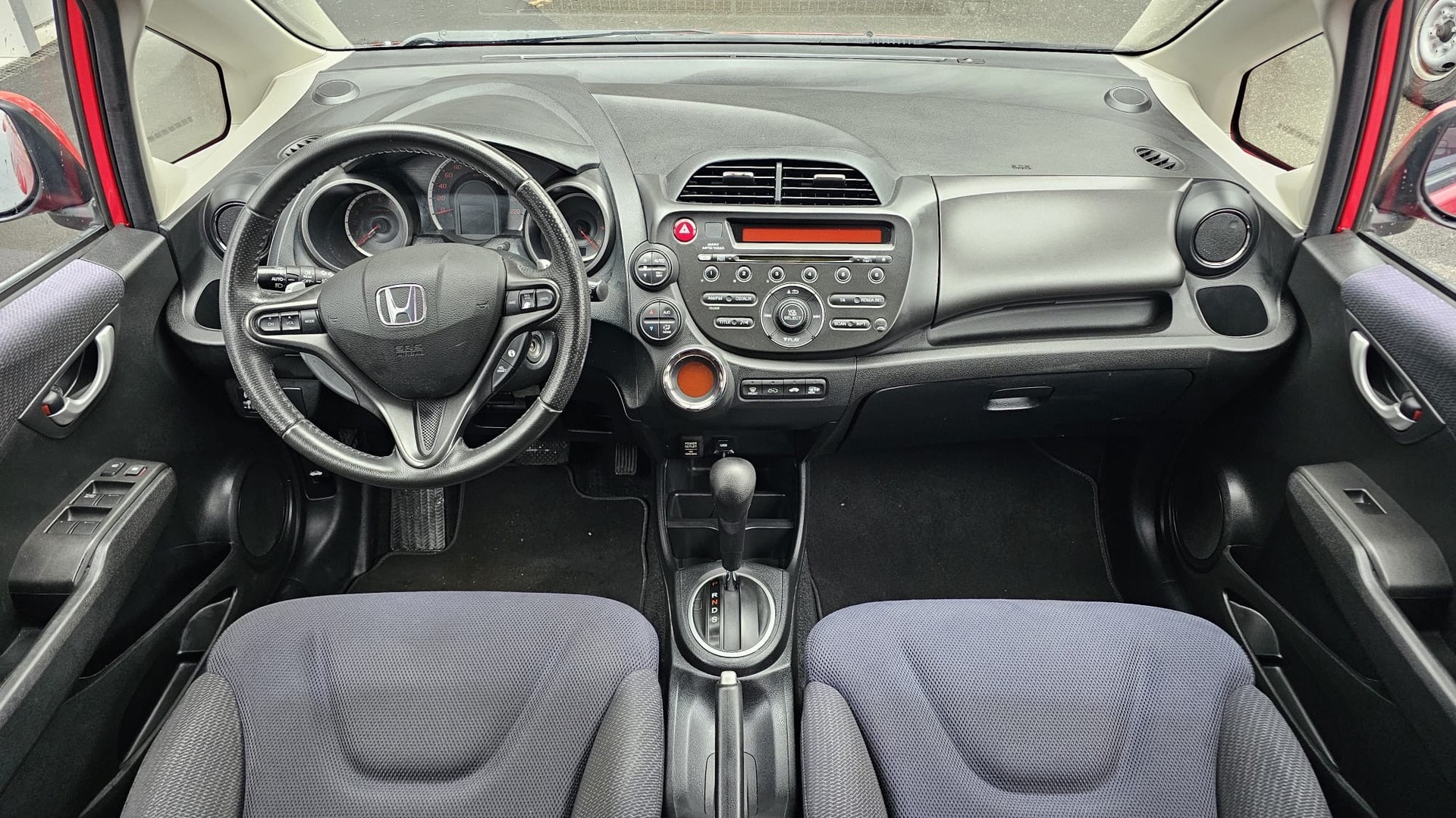HONDA Jazz 1.4i Comfort CVT-image-11