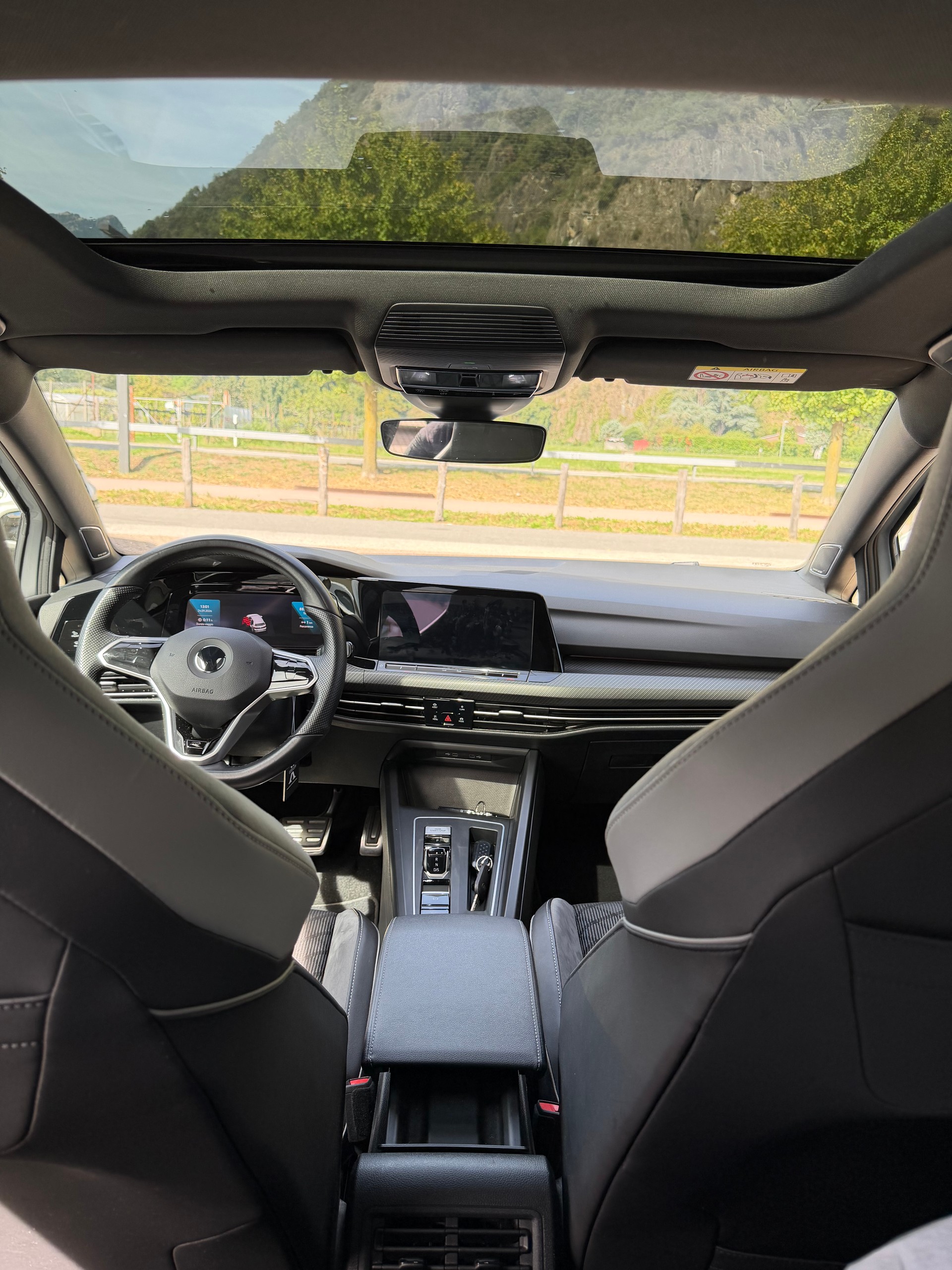 VW 1.5 eTSI R-Line DSG-image-5