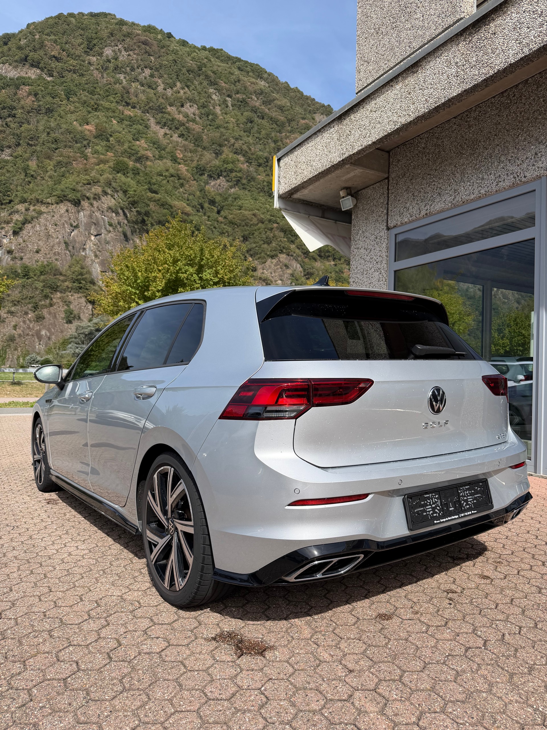 VW 1.5 eTSI R-Line DSG-image-2