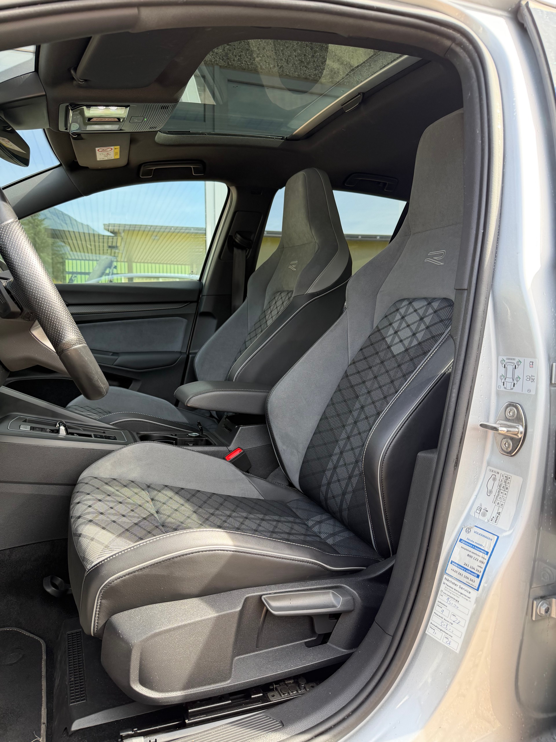 VW 1.5 eTSI R-Line DSG-image-4