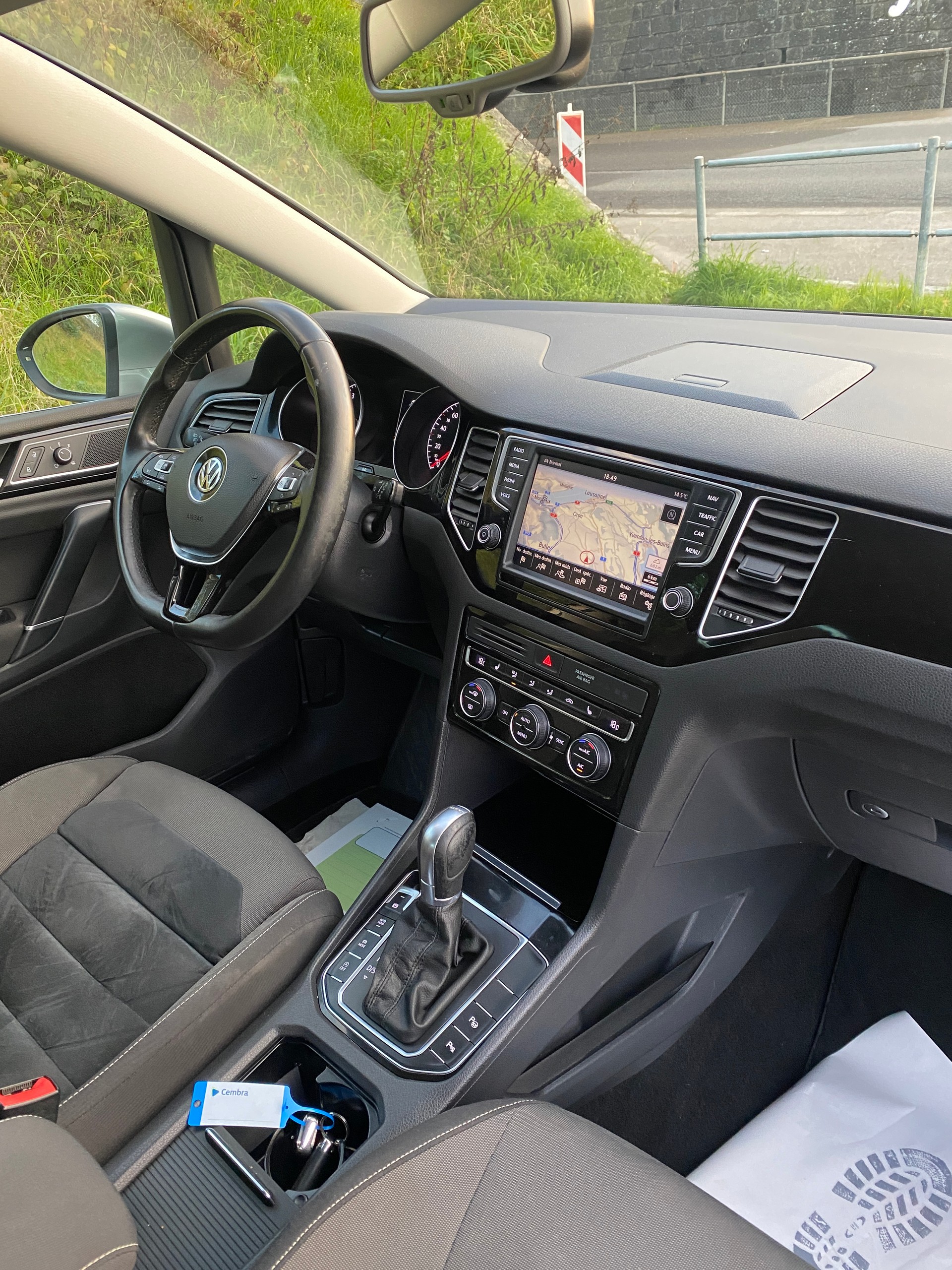 VW Golf Sportsvan 1.4 TSI Highline DSG-image-5