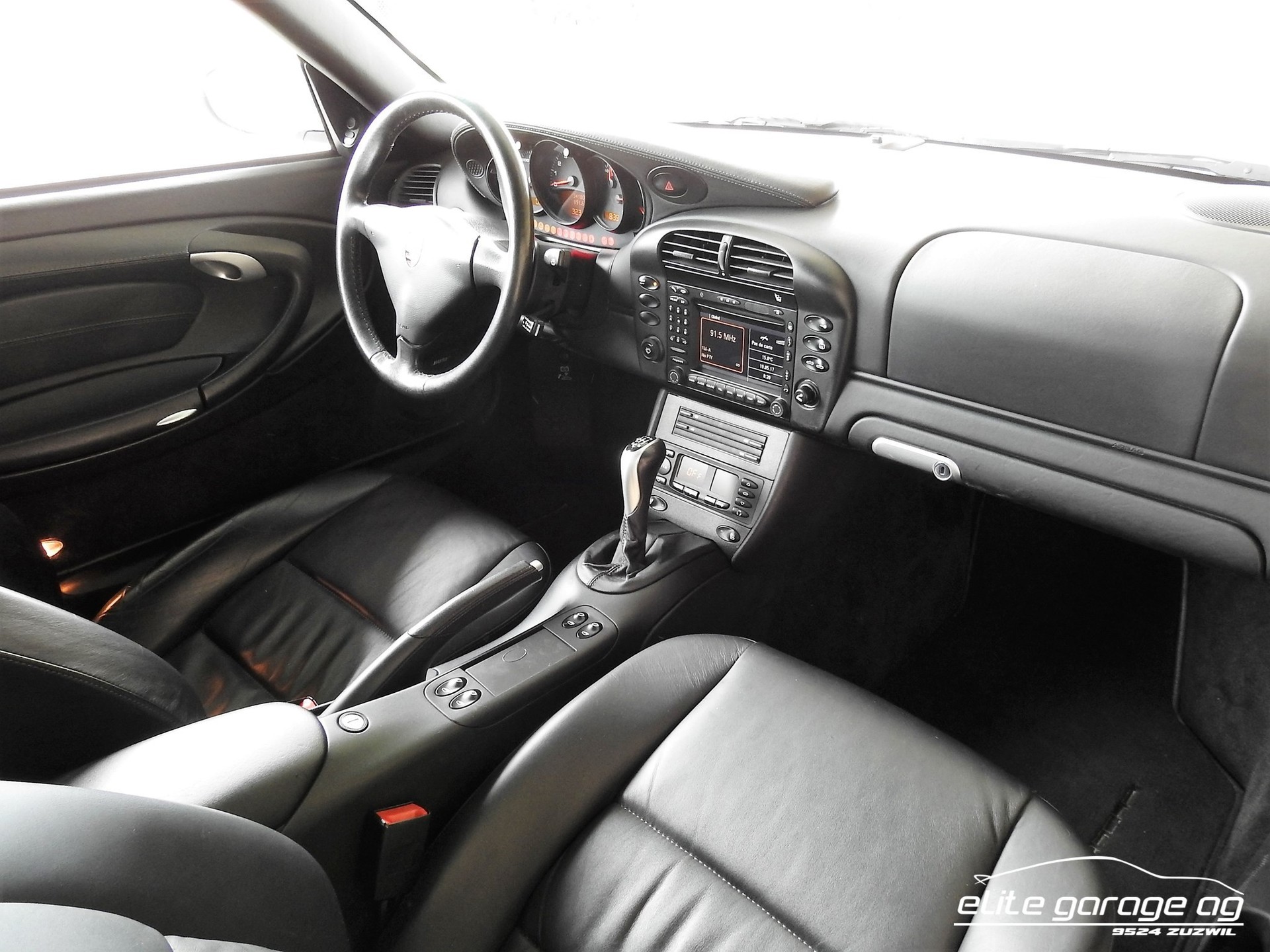 PORSCHE 911 Carrera 4 S Cabrio-image-7