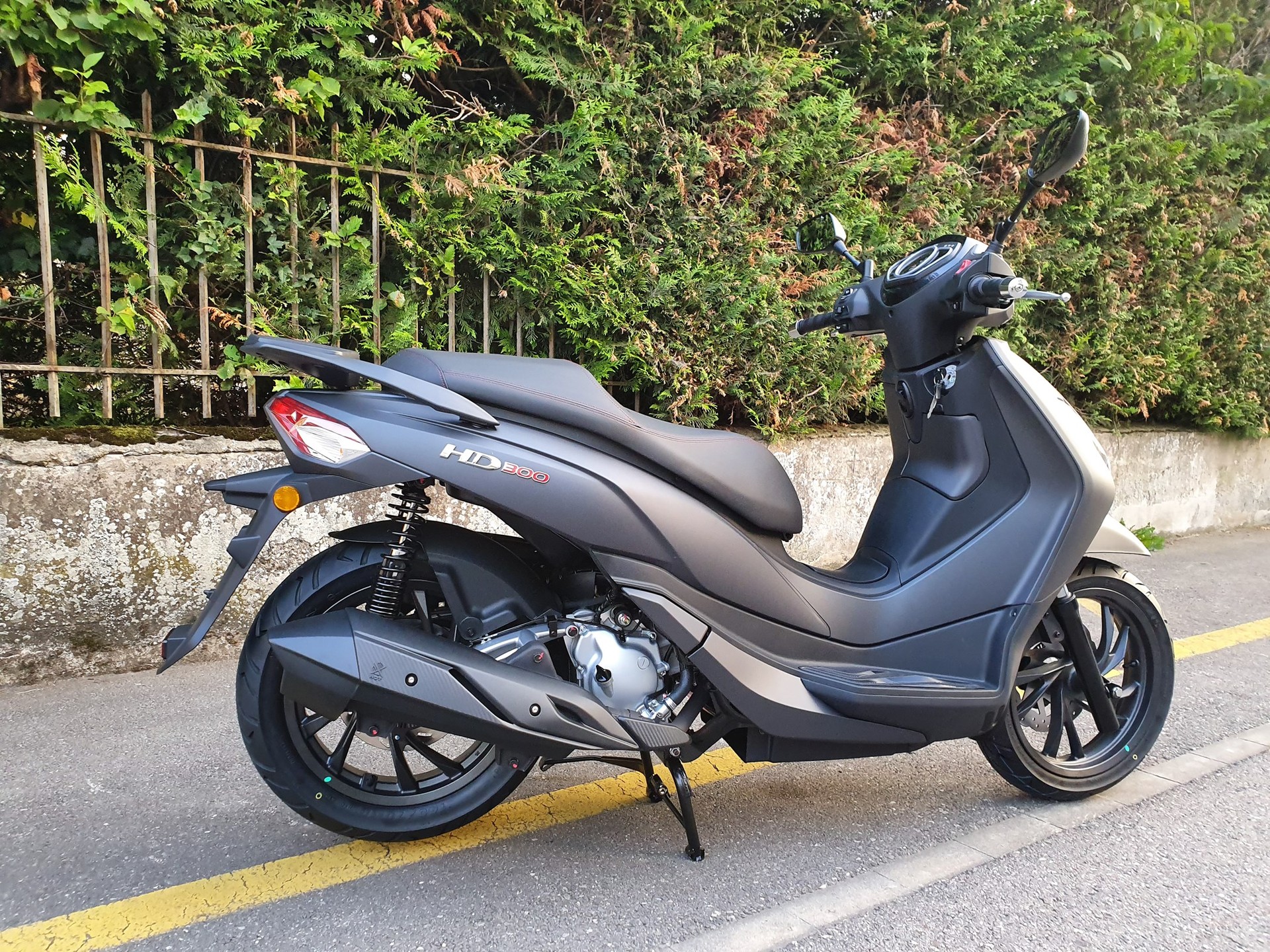 SYM HD 300i ABS-showroom-element-2