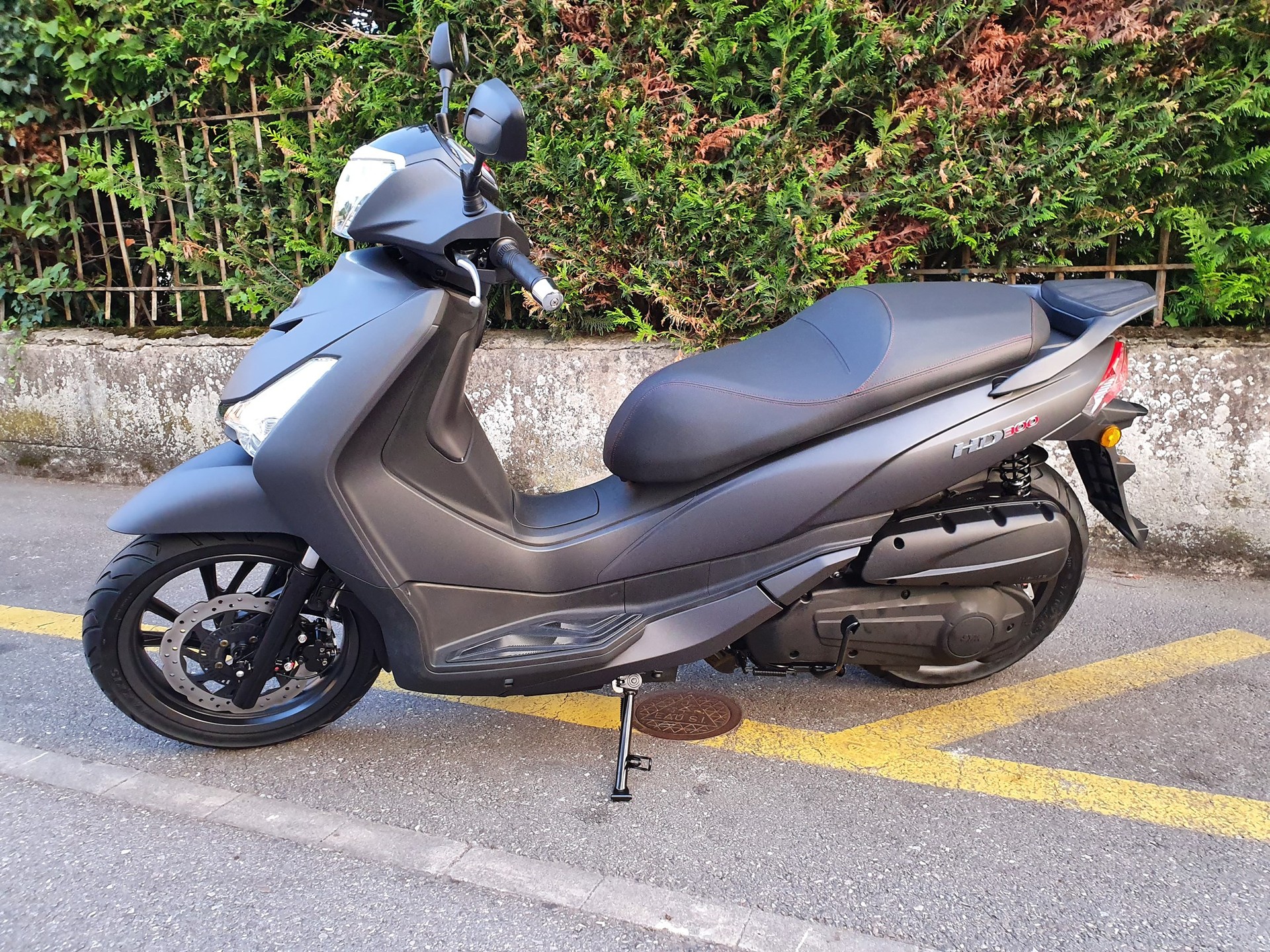 SYM HD 300i ABS-image-12