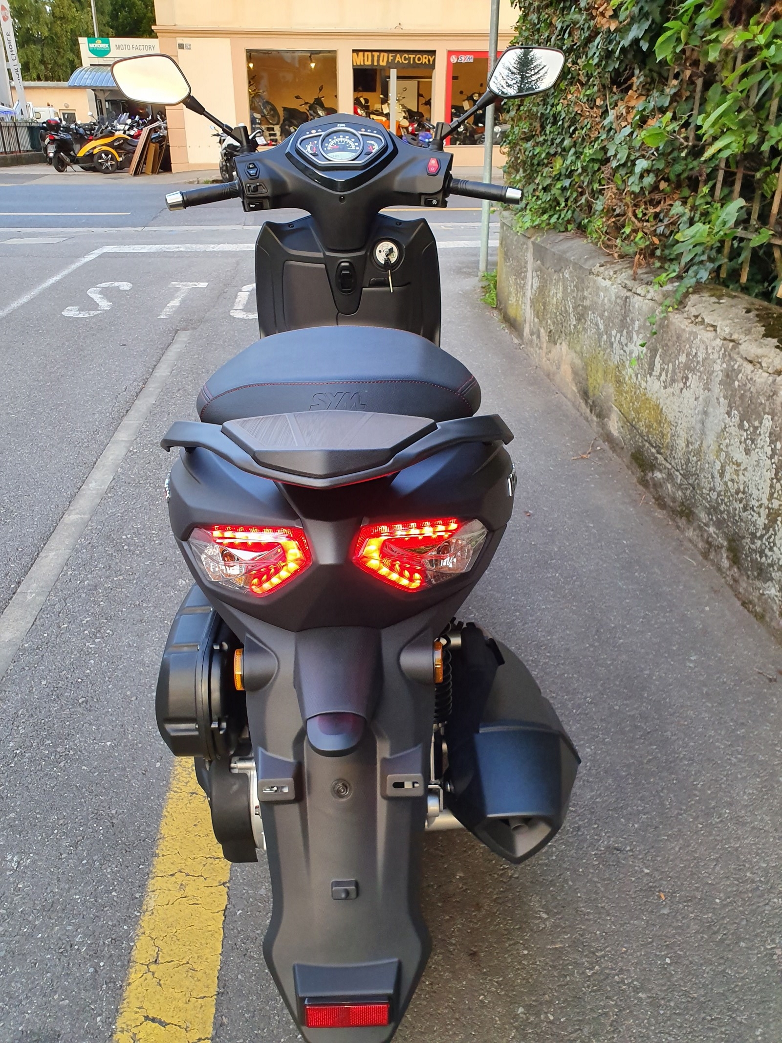 SYM HD 300i ABS-image-7