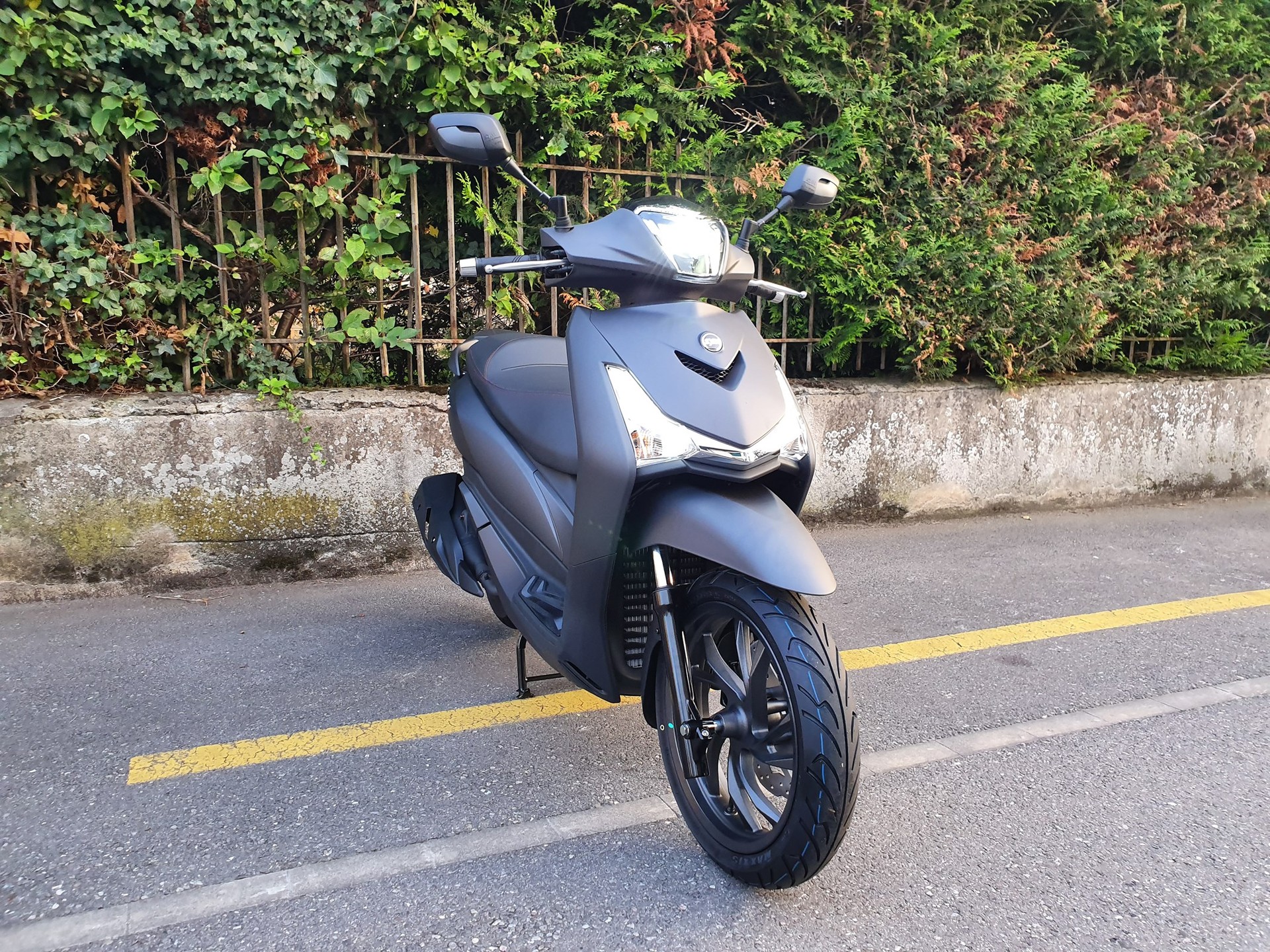 SYM HD 300i ABS-showroom-element-3