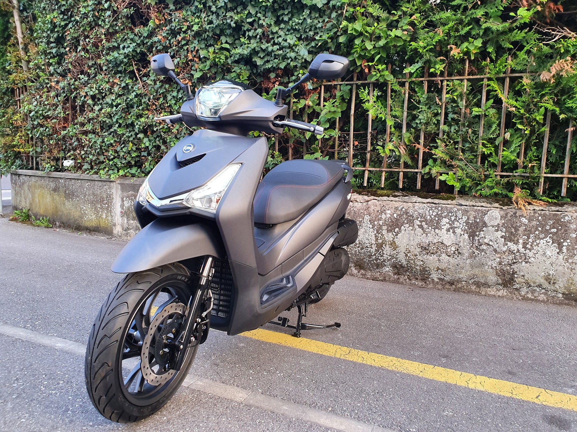 SYM HD 300i ABS-image-4