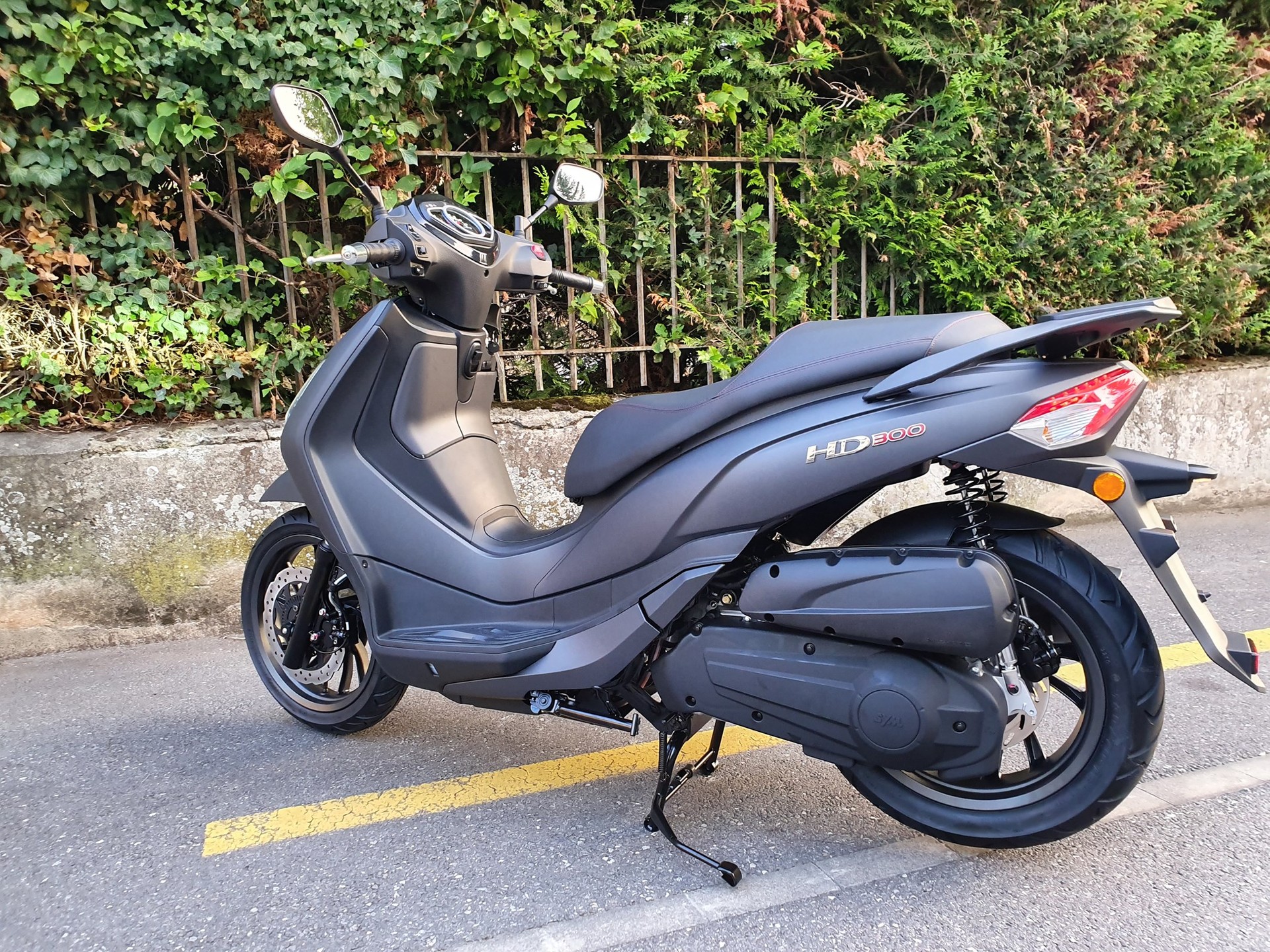 SYM HD 300i ABS-image-9