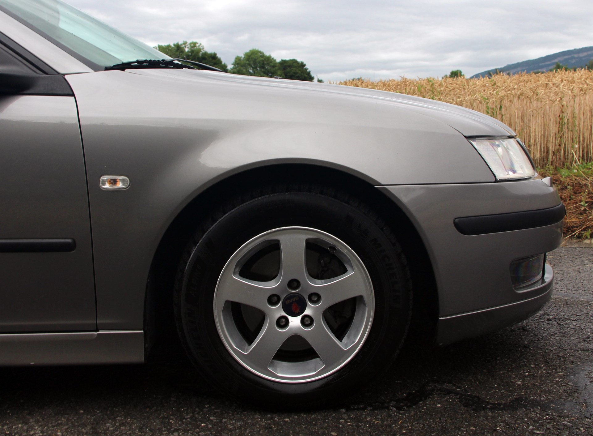 SAAB 9-3 2.0t Vector-image-16
