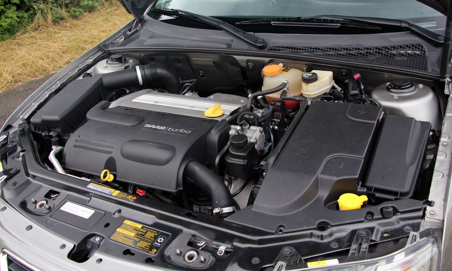 SAAB 9-3 2.0t Vector-image-15