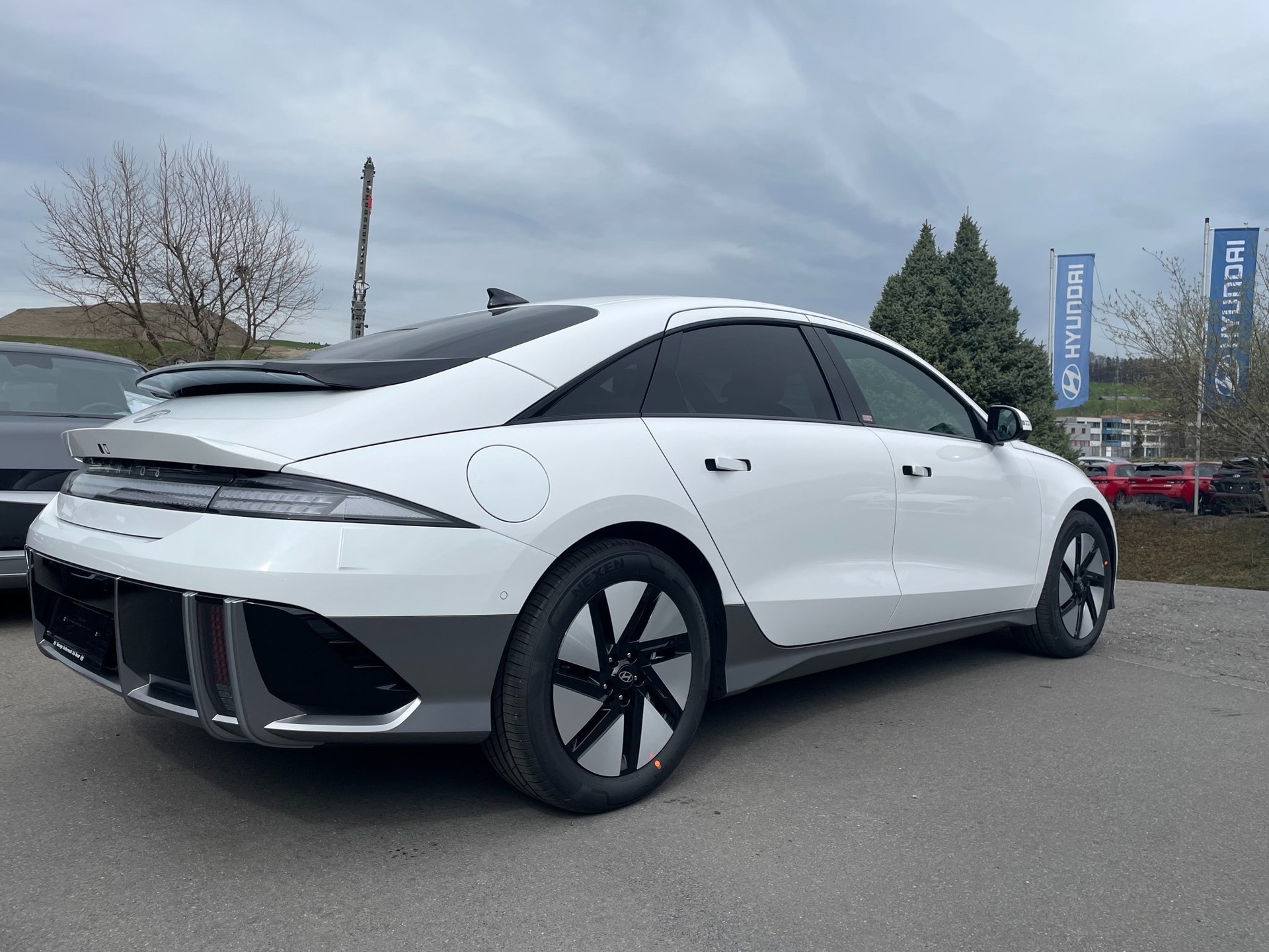 HYUNDAI Ioniq 6 77kWh Launch Edition 4WD-image-2